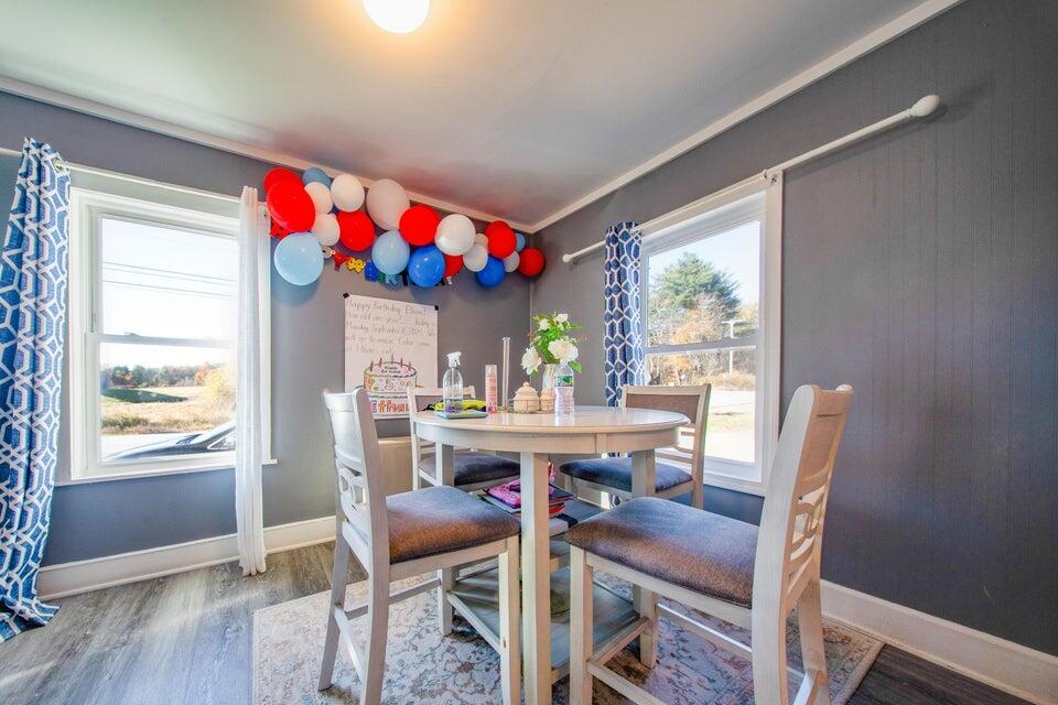 1306 Long Plains Road