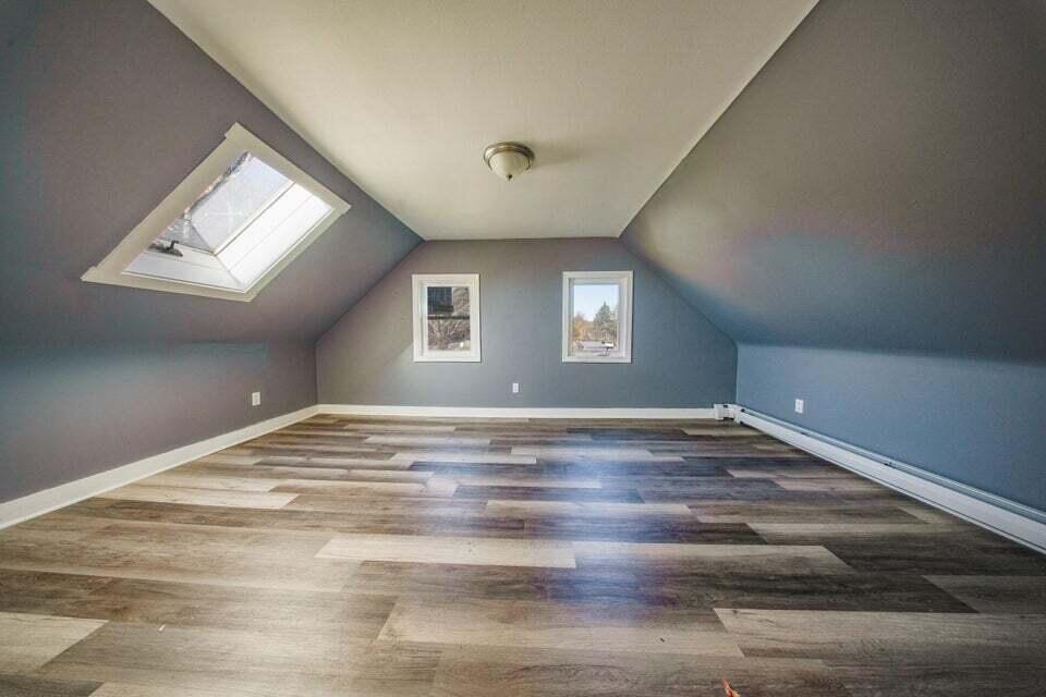 1306 Long Plains Road