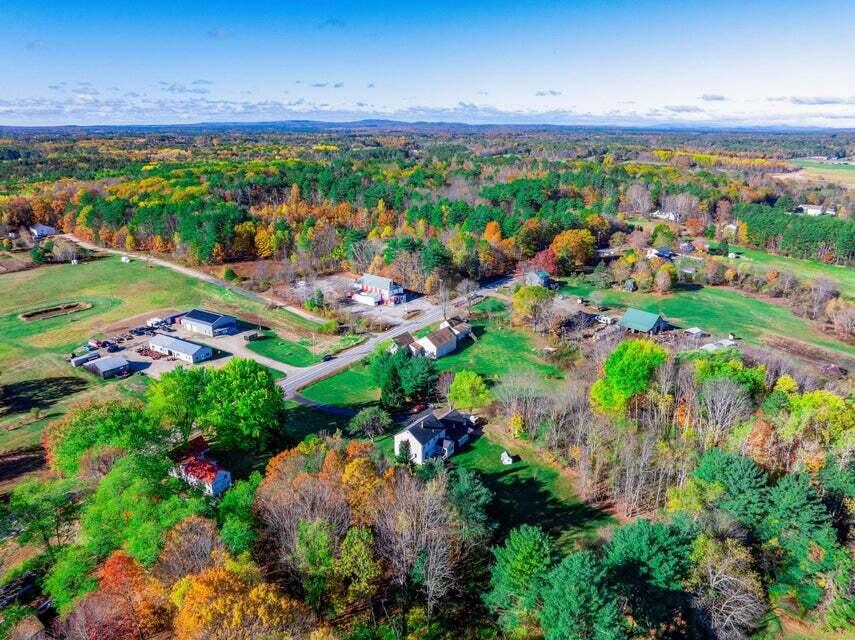 1306 Long Plains Road