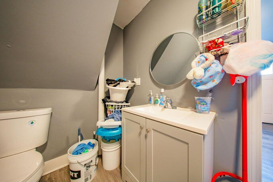 1306 Long Plains Road