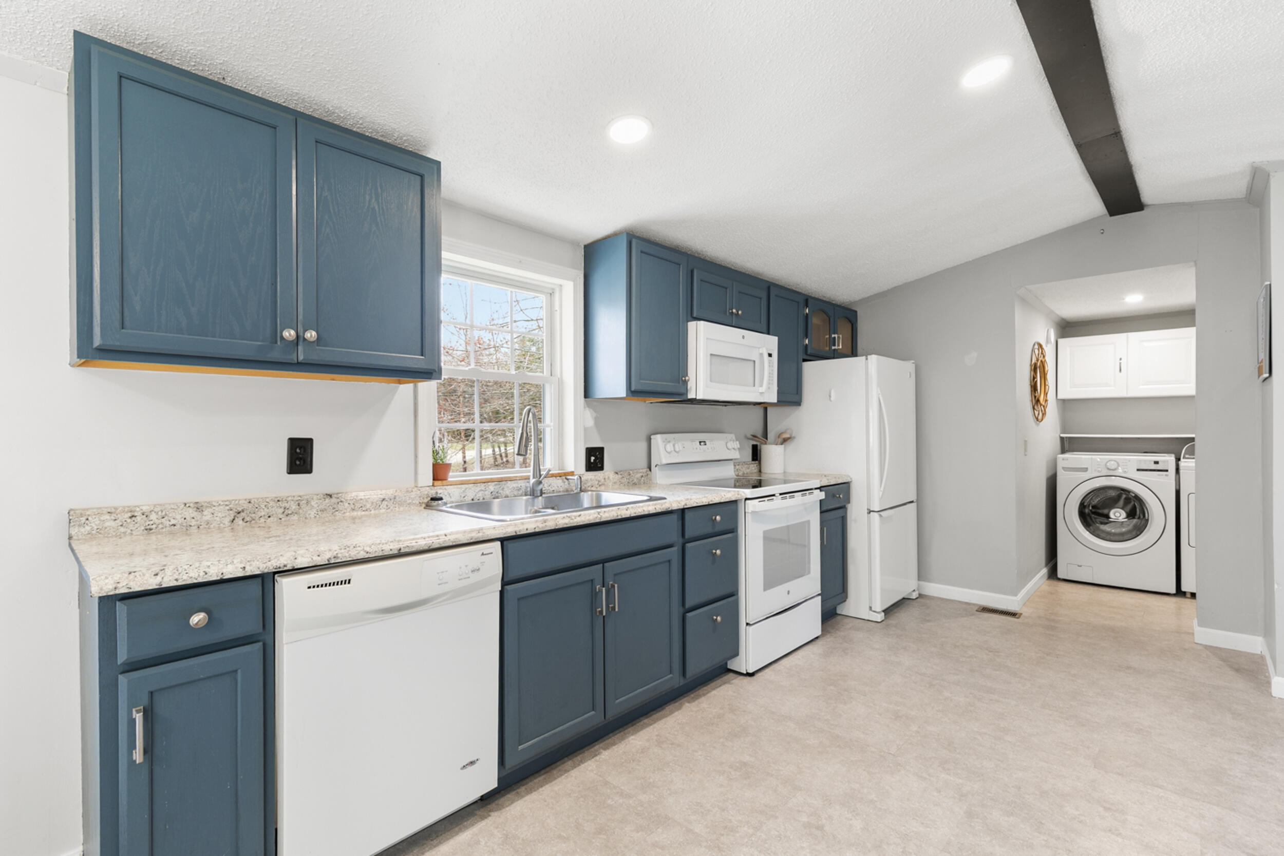 538 Old Portland Road