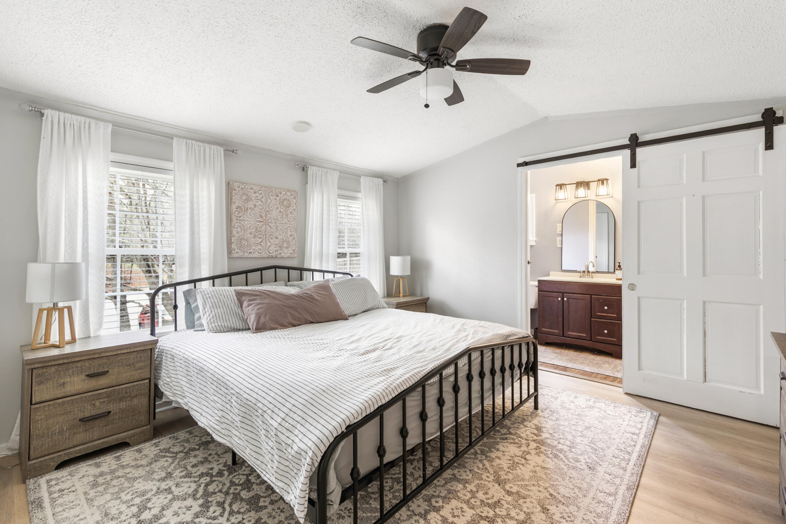 538 Old Portland Road