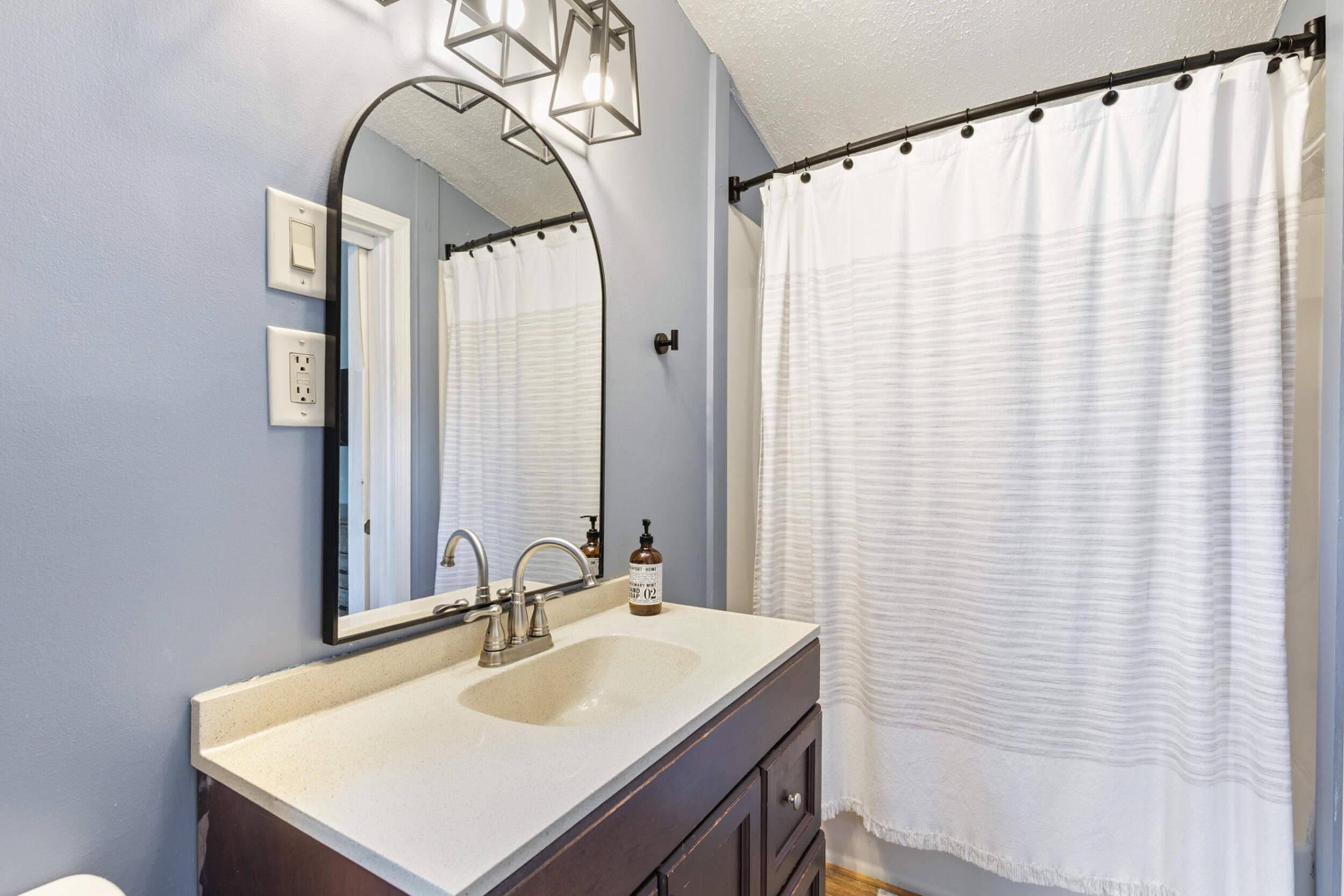 538 Old Portland Road