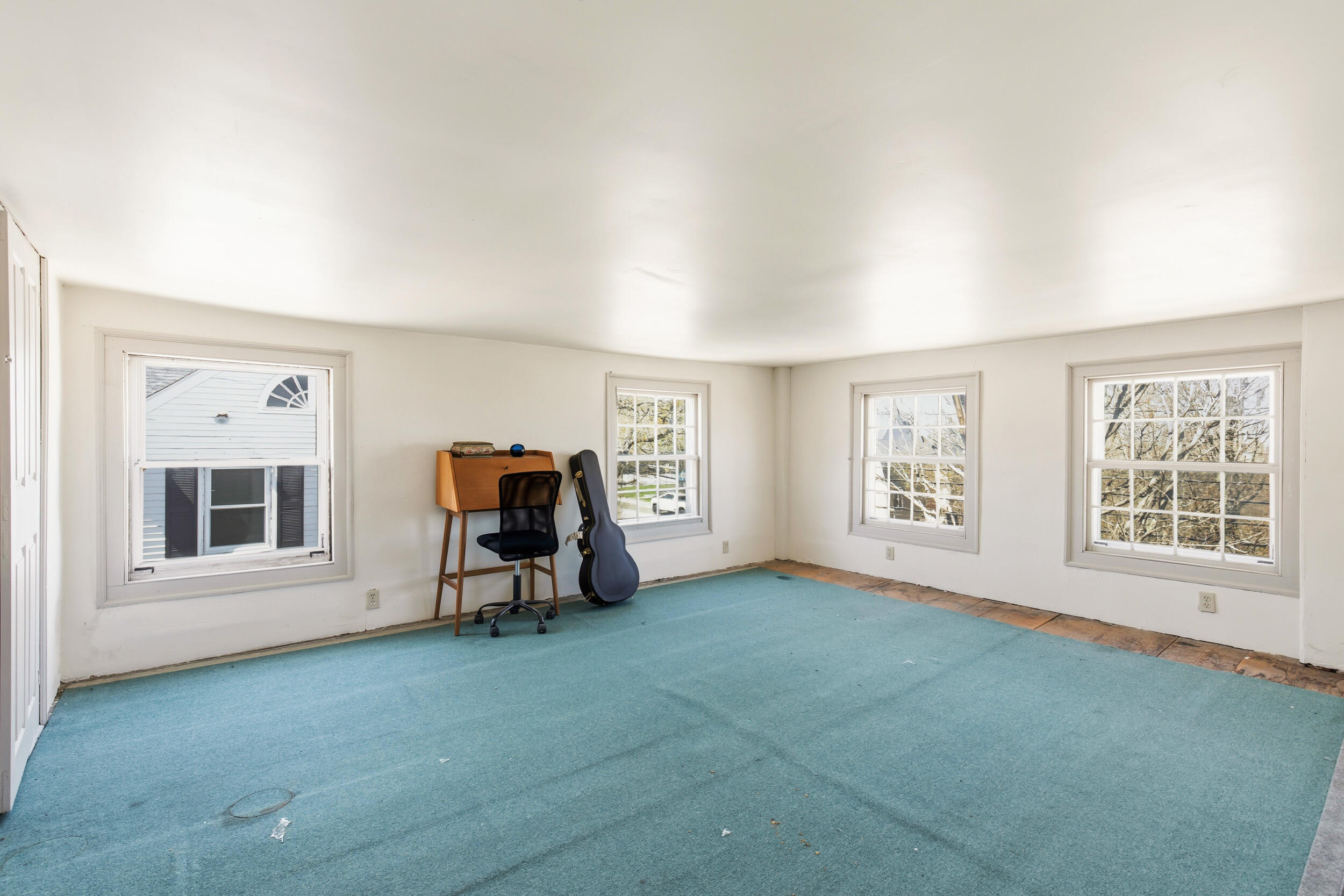 15 Ossipee Trail E