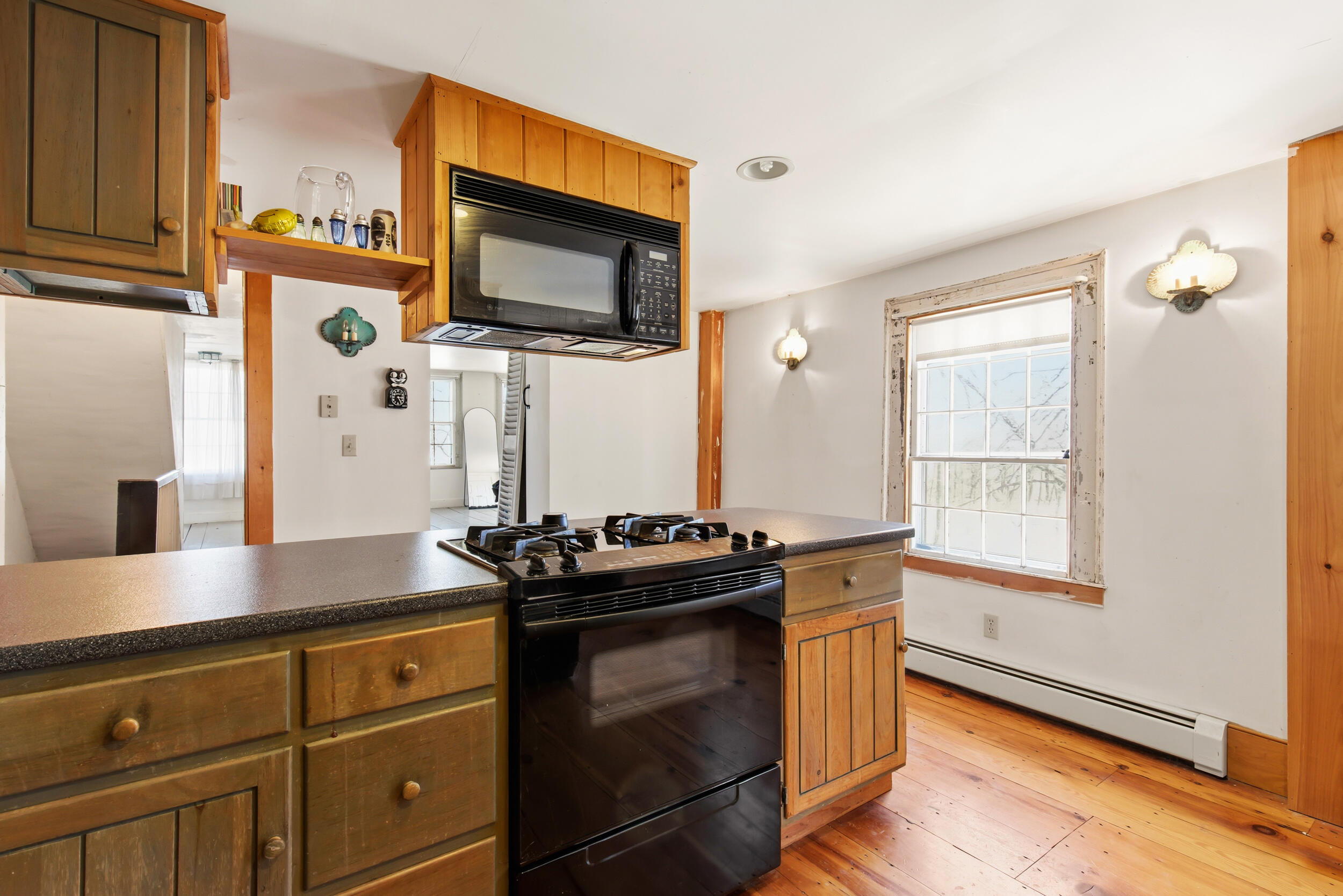 15 Ossipee Trail E
