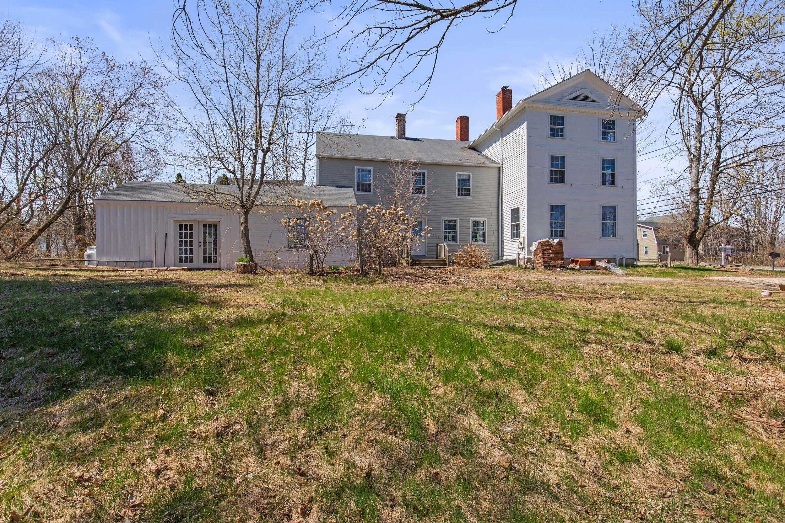 15 Ossipee Trail E