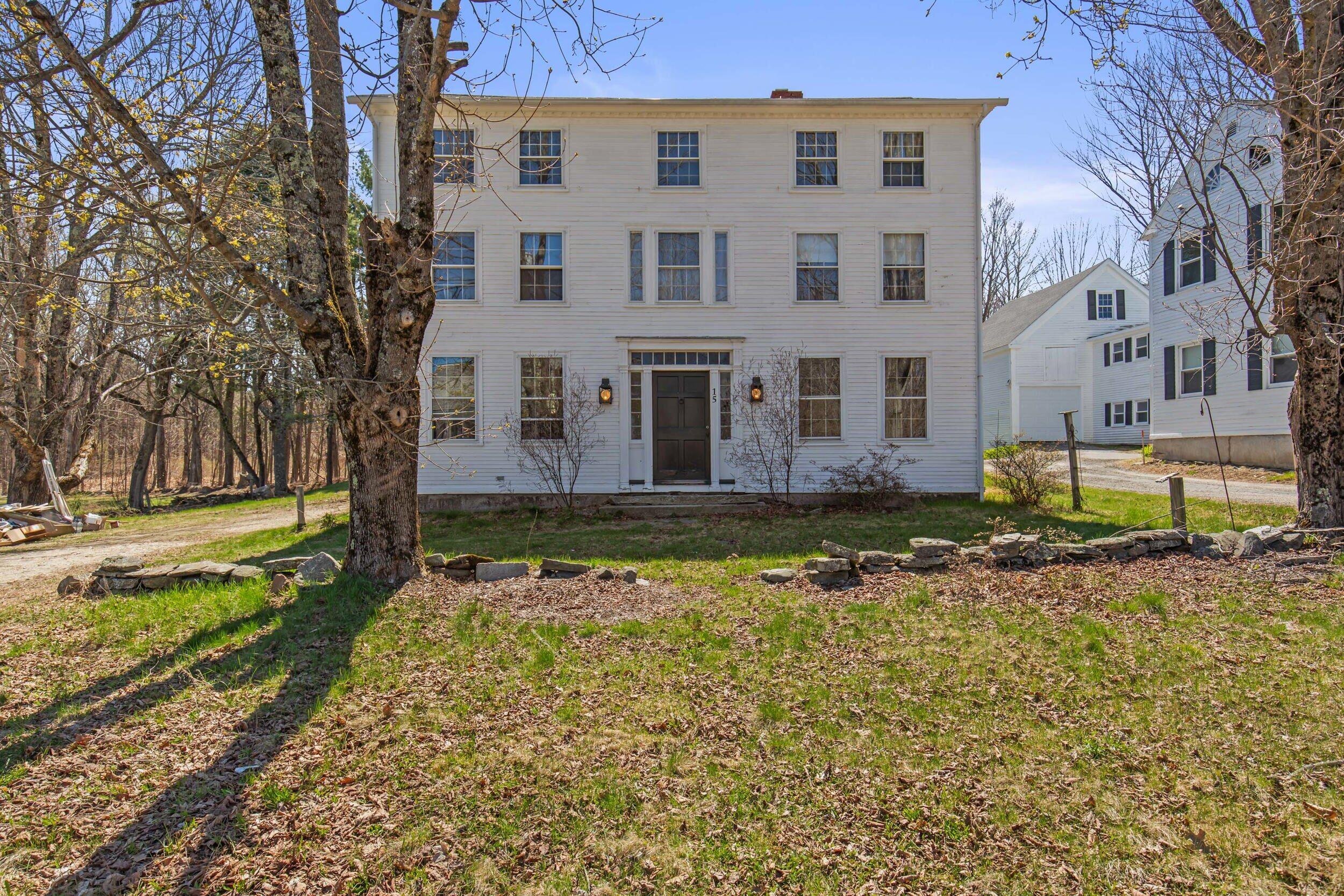 15 Ossipee Trail E