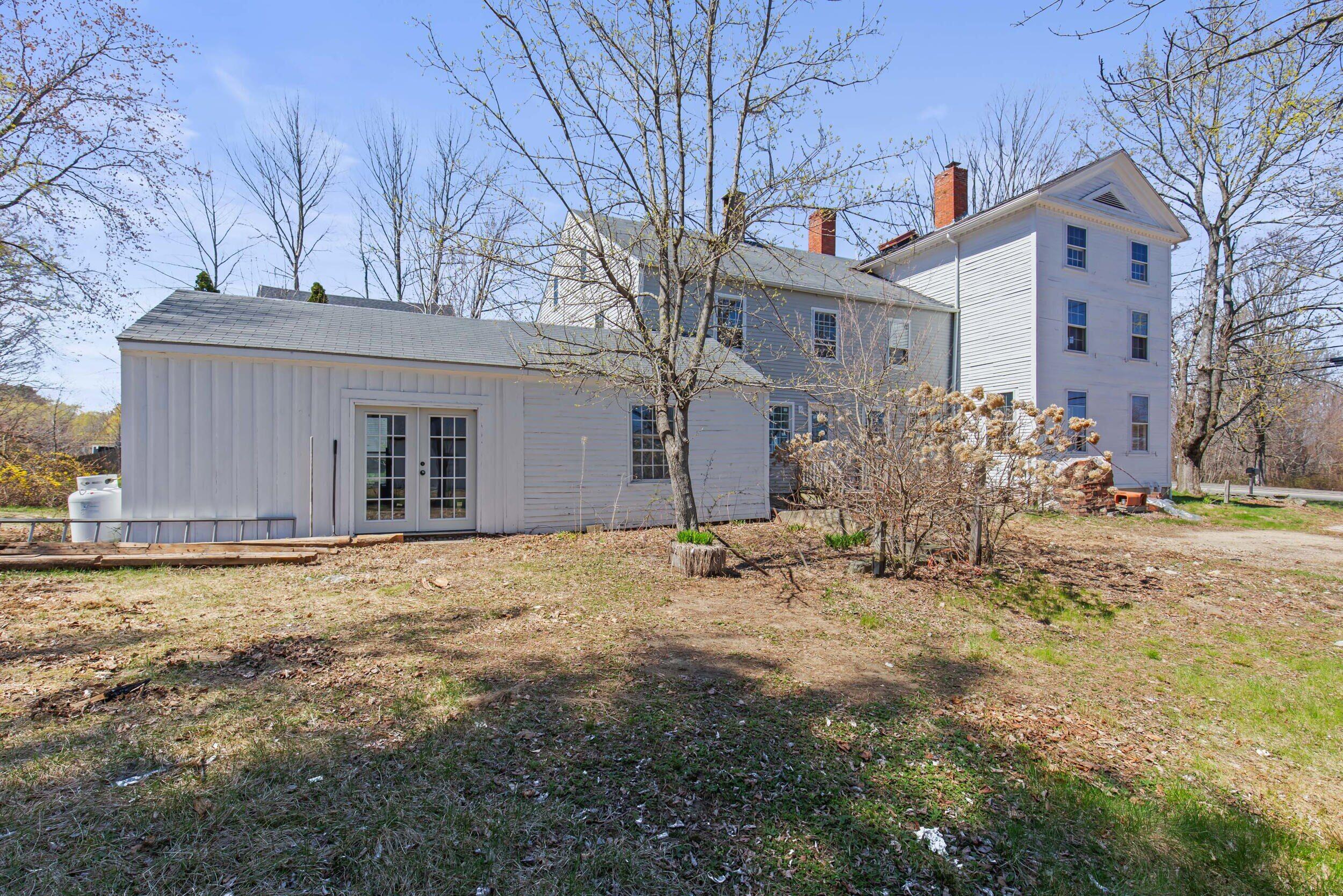 15 Ossipee Trail E
