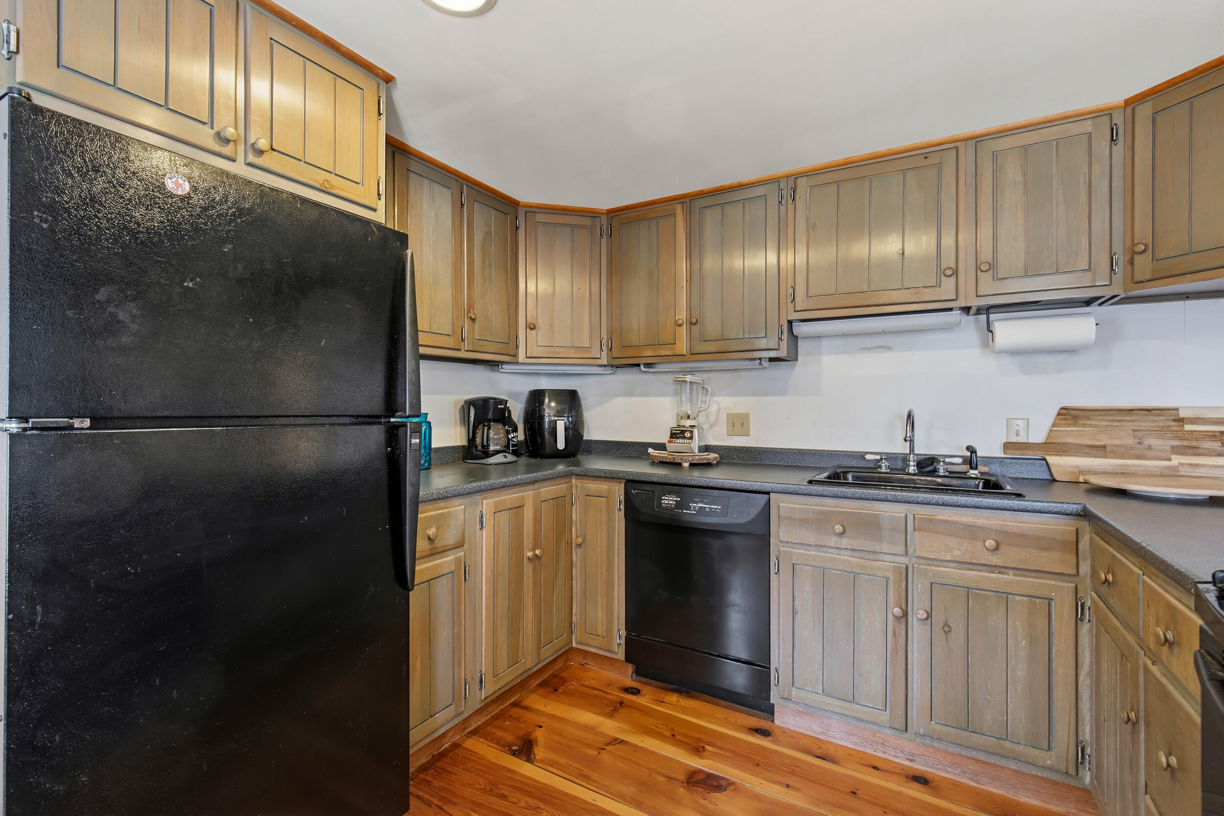 15 Ossipee Trail E