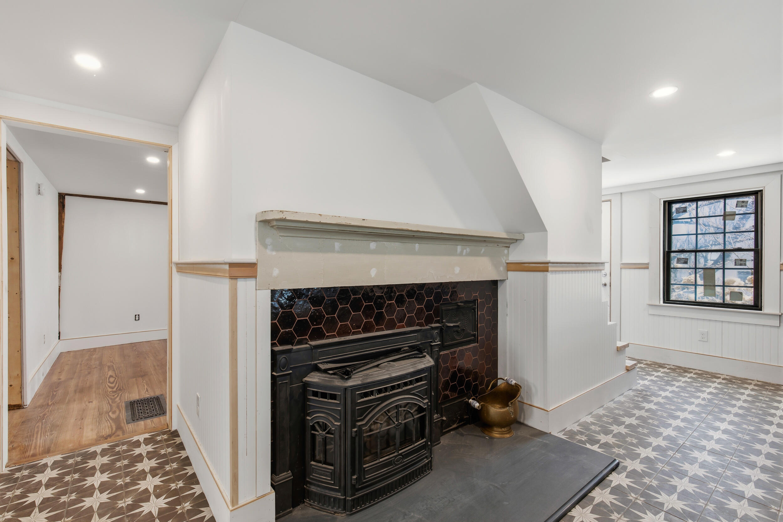 15 Ossipee Trail E