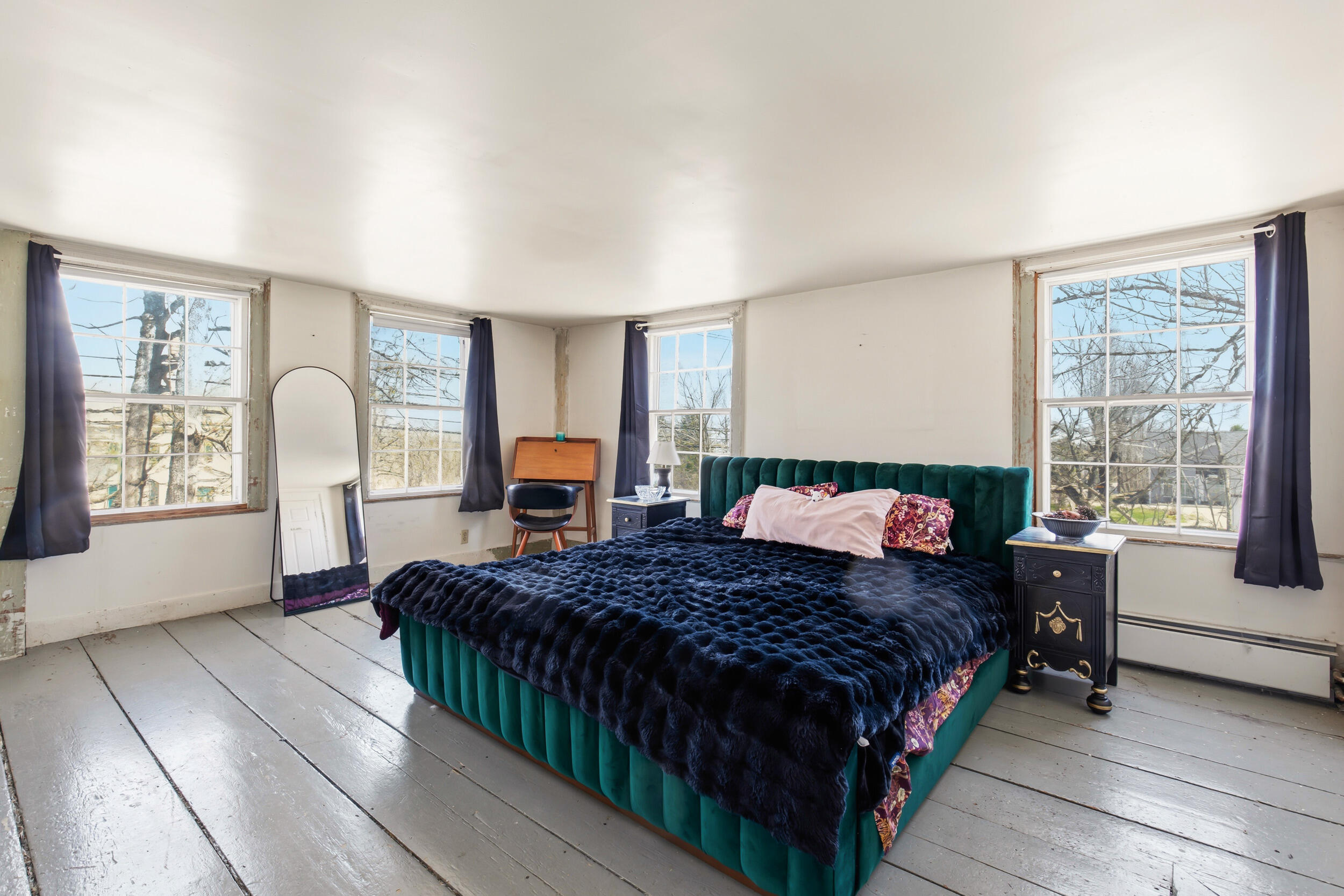 15 Ossipee Trail E