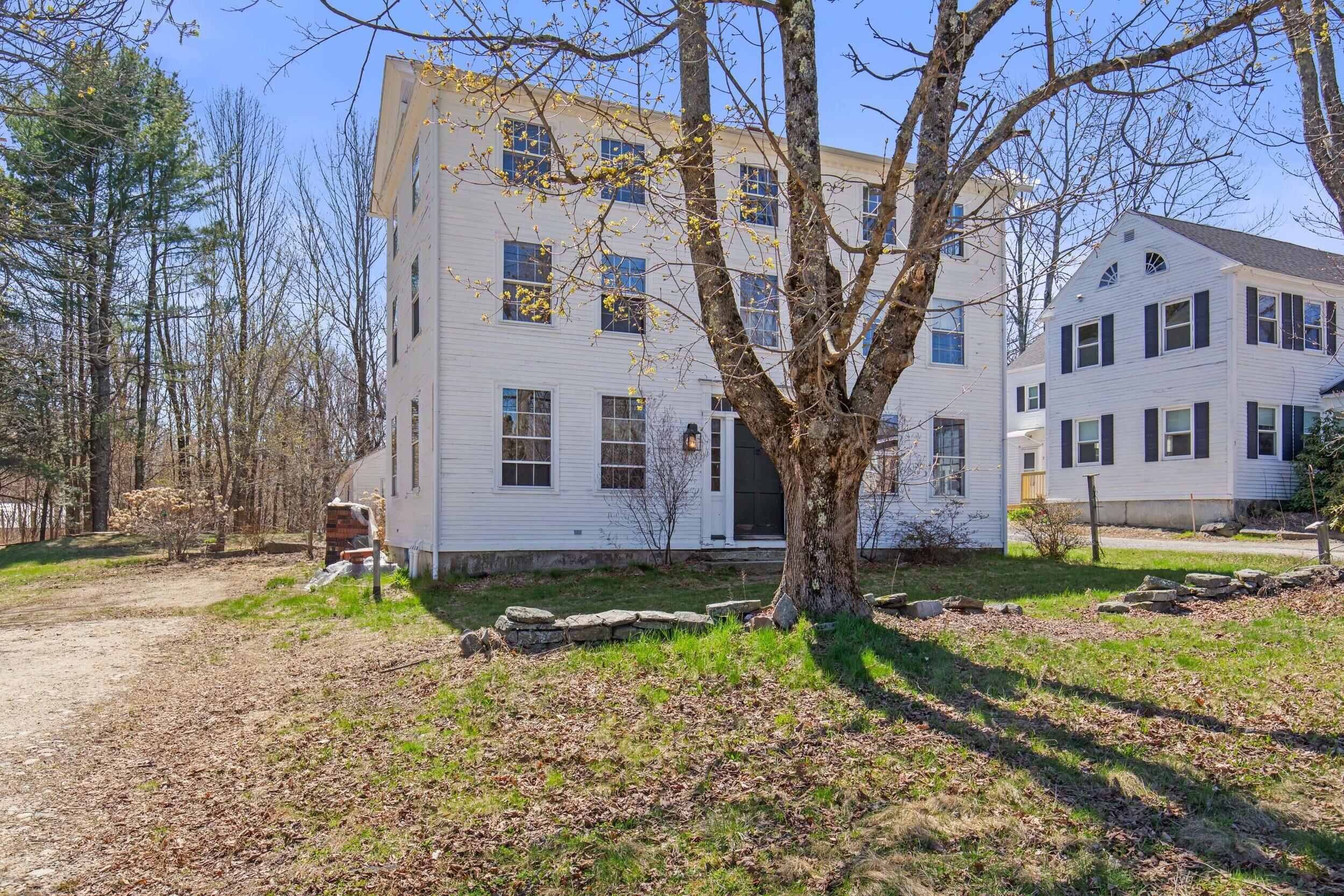 15 Ossipee Trail E
