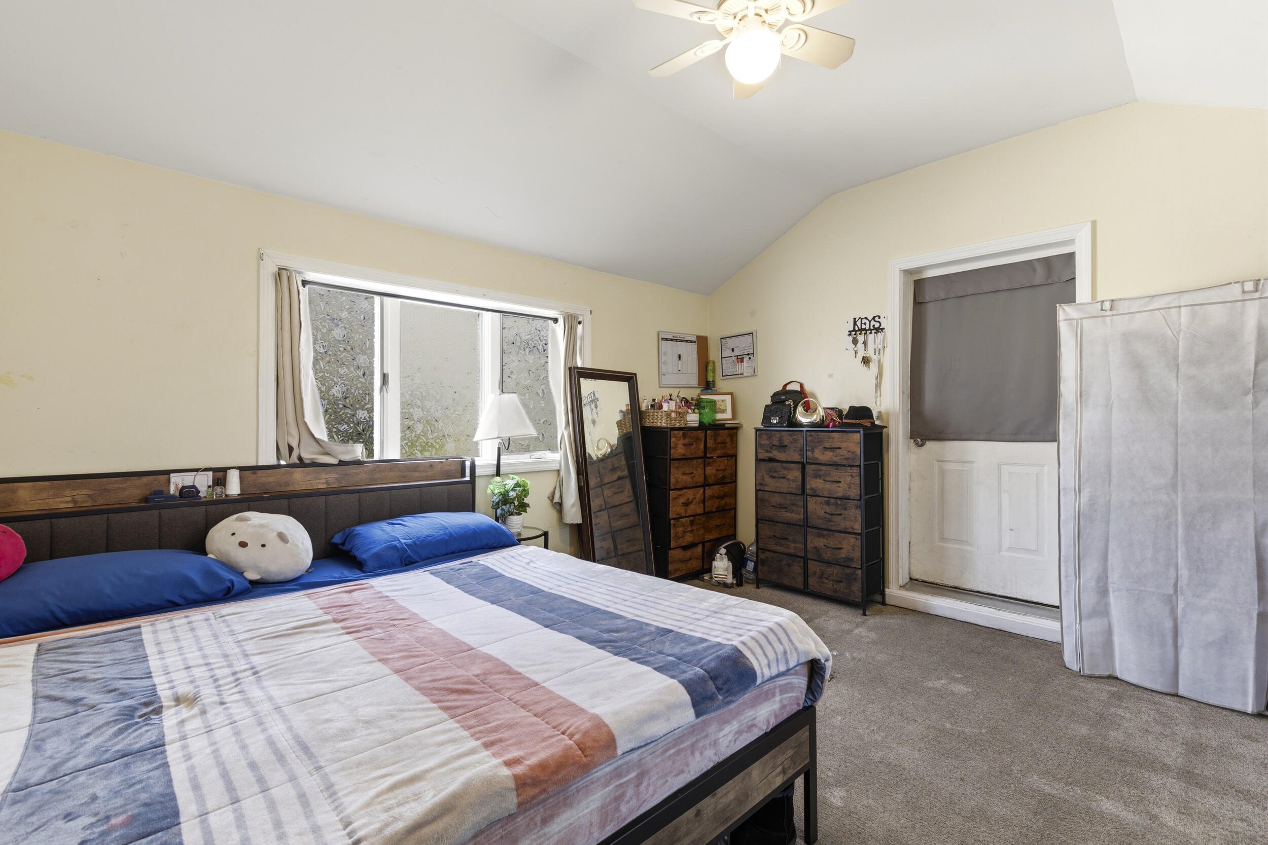 115 River Road
