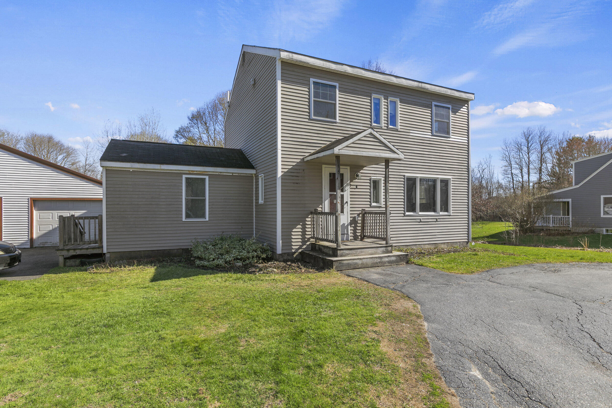 115 River Road