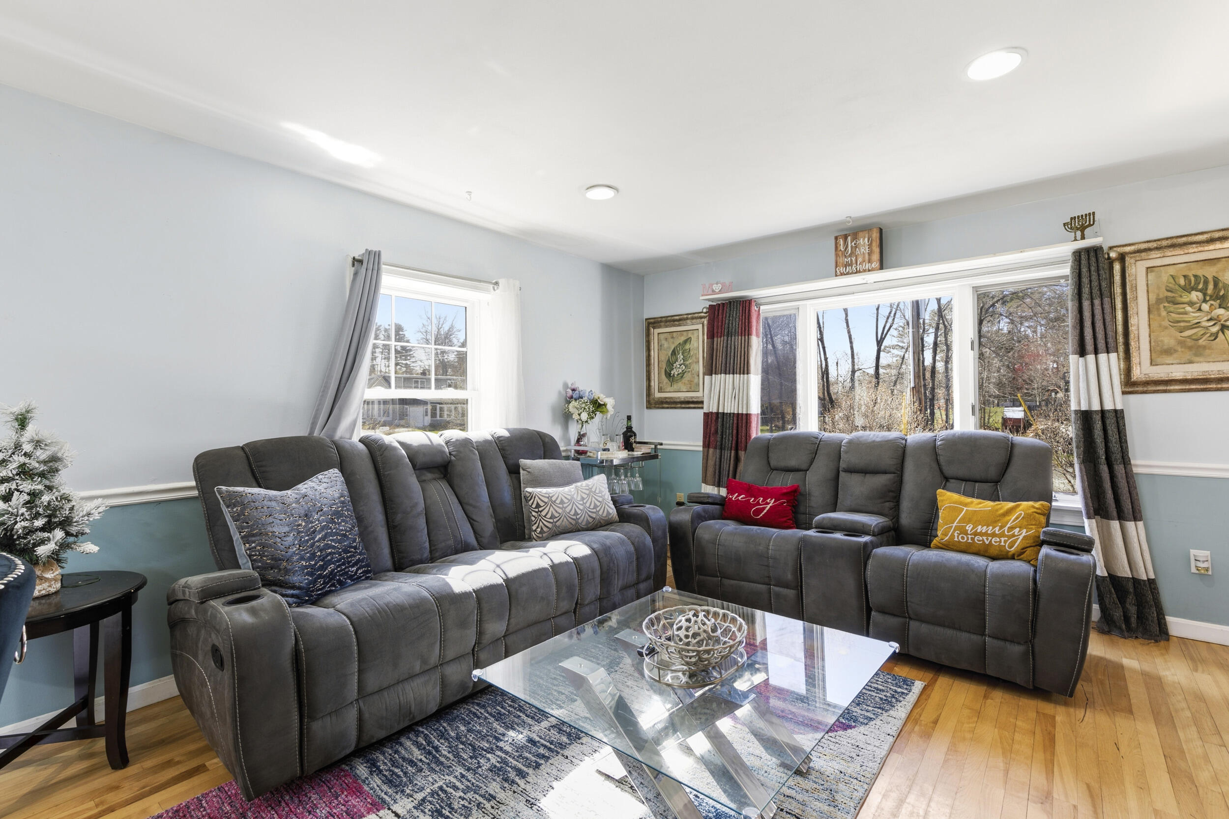 115 River Road