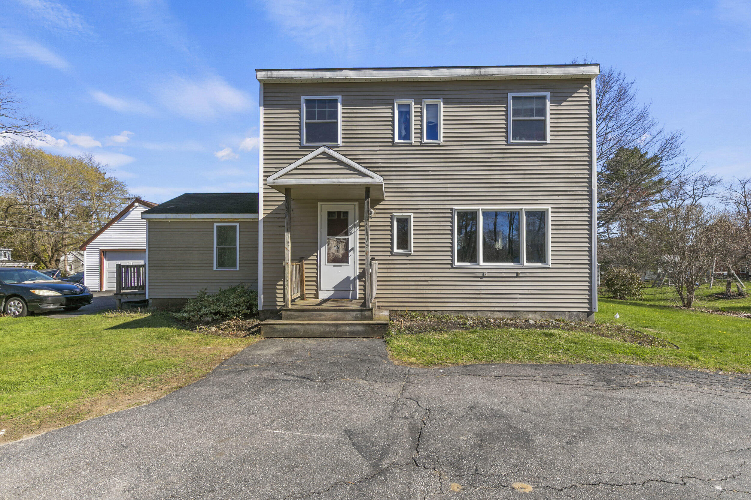 115 River Road