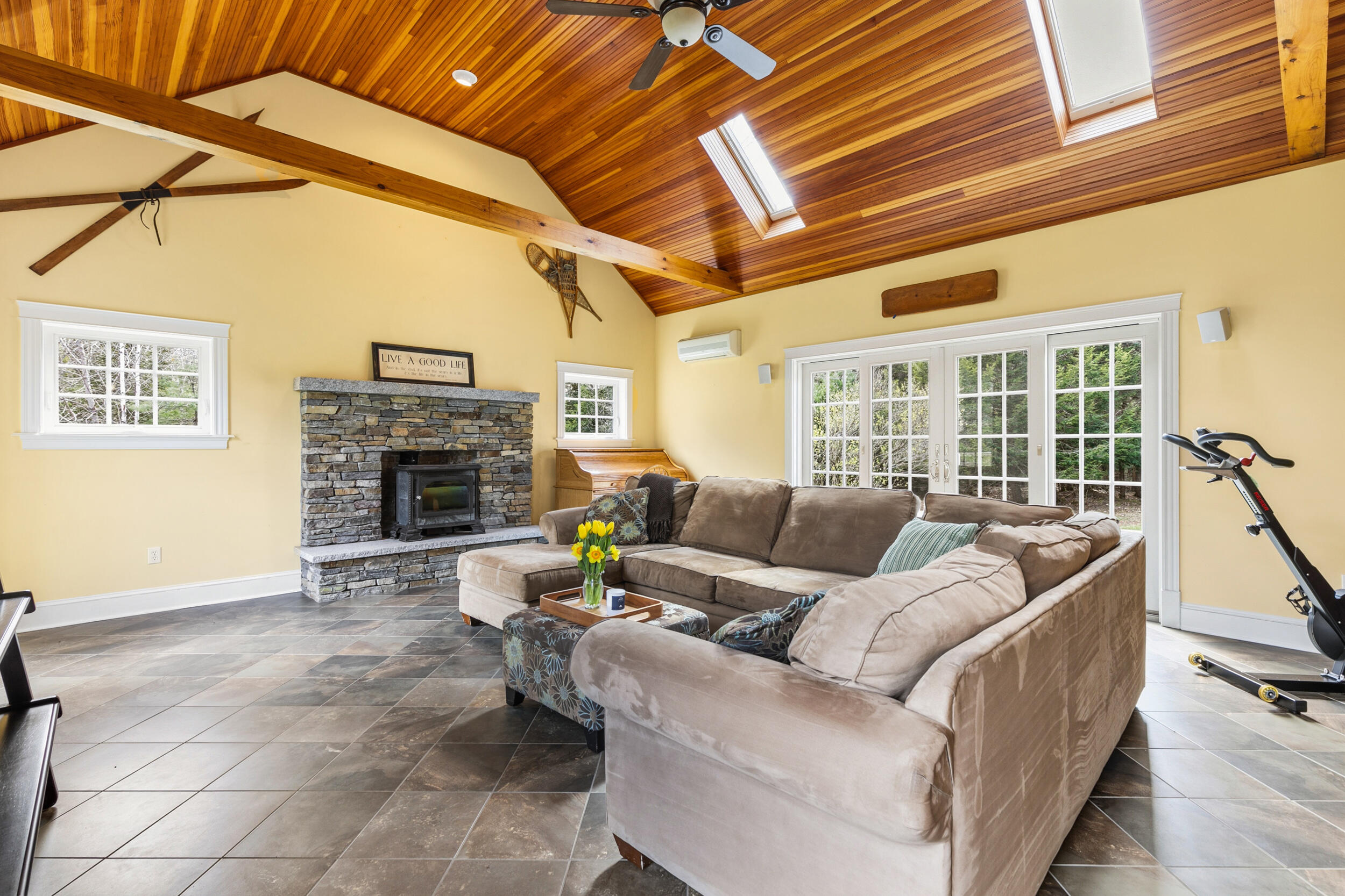 23 Porcupine Ridge Way