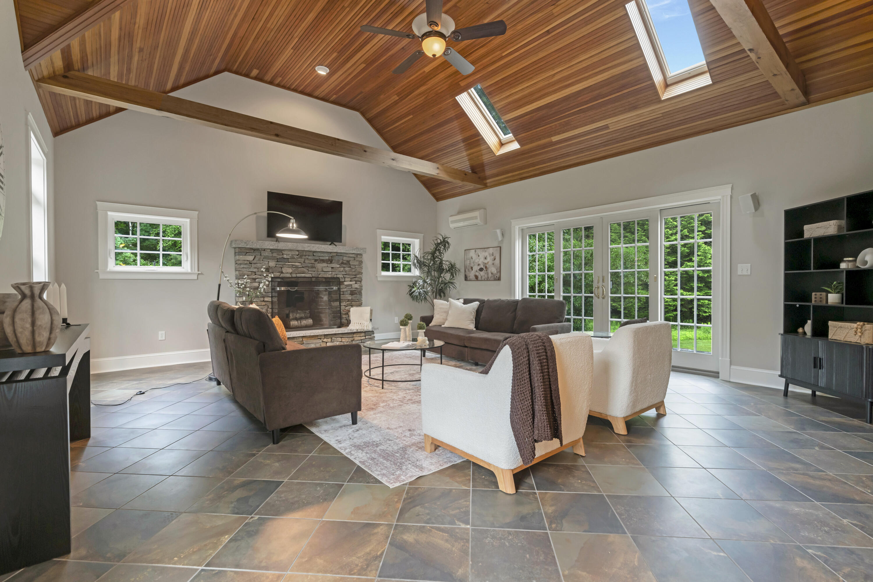 23 Porcupine Ridge Way