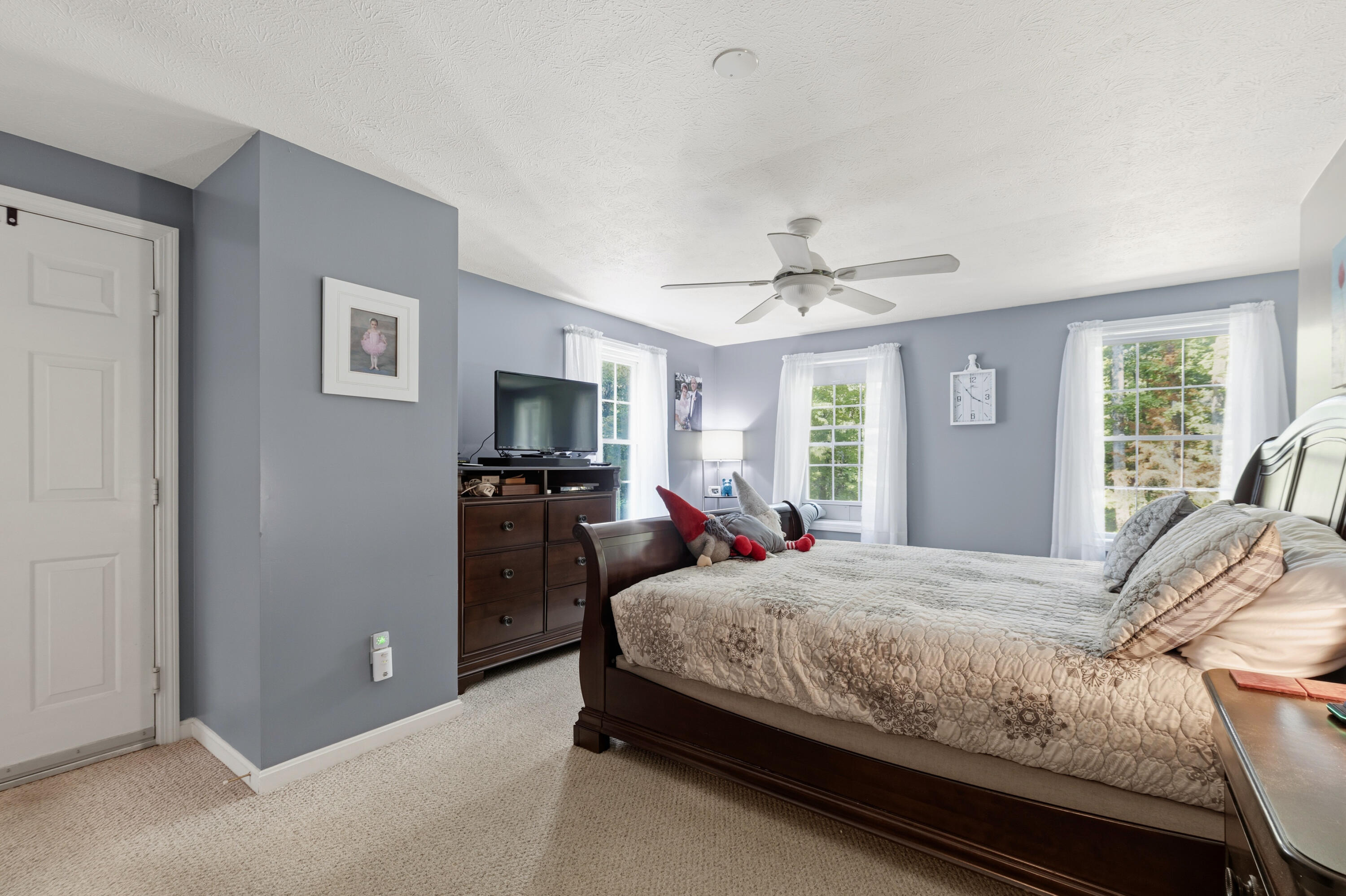 4 River Meadow Circle