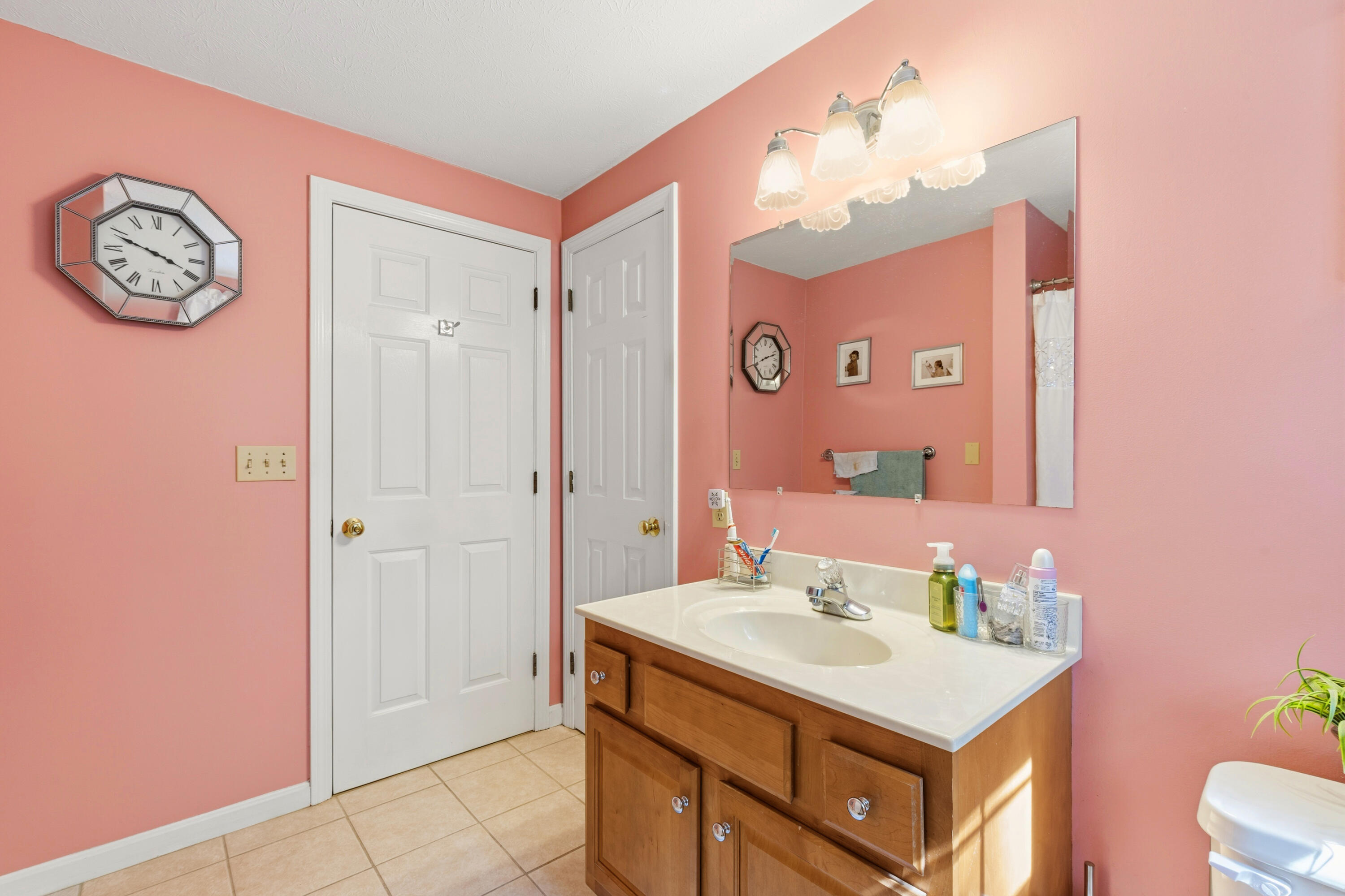 4 River Meadow Circle