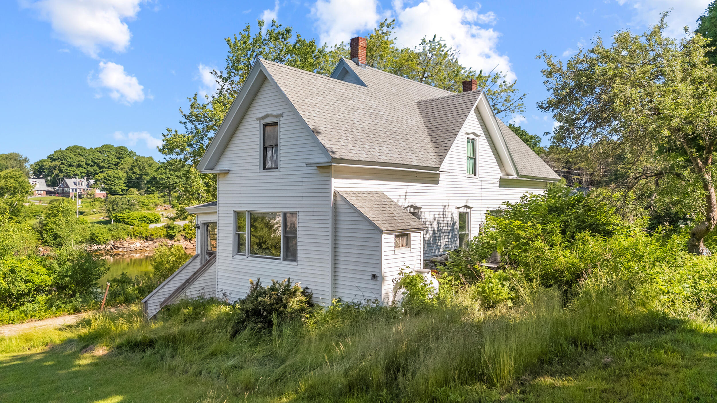 9 Lower Road