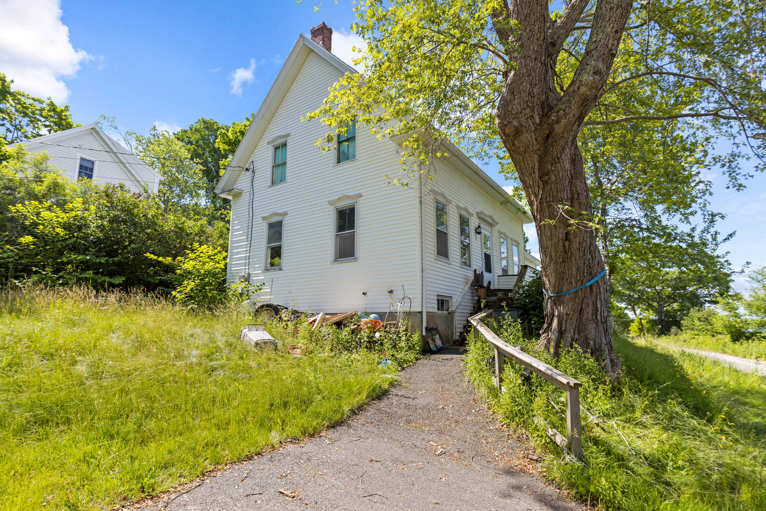 9 Lower Road