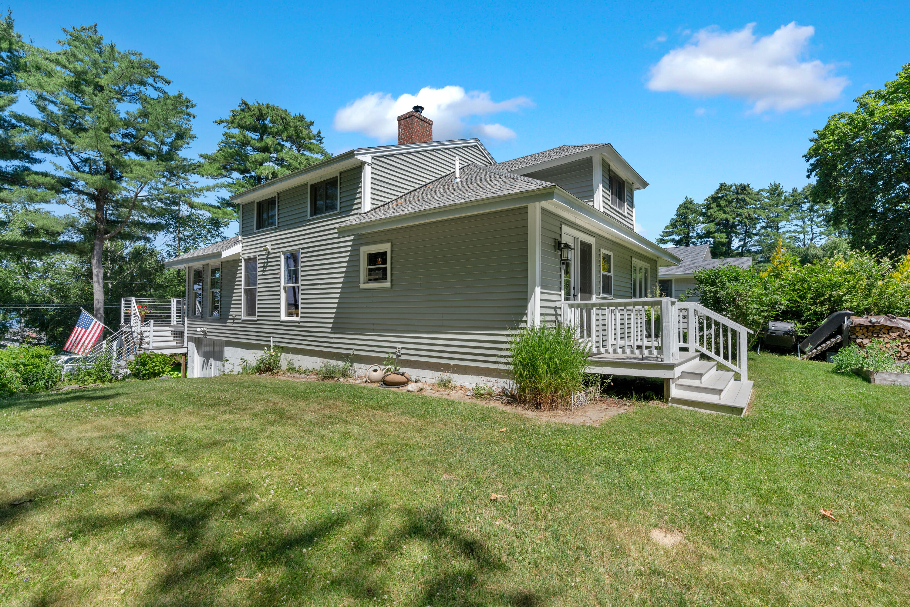 25 Lake Avenue