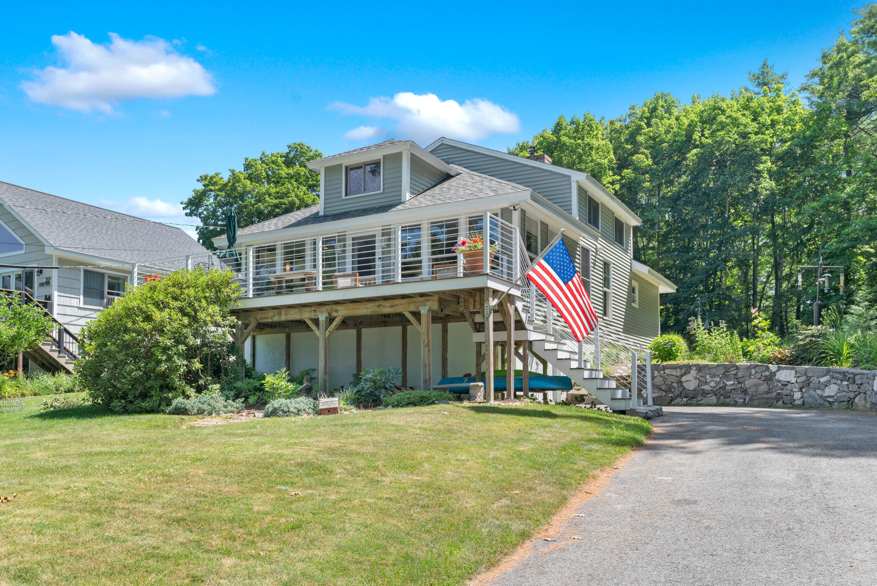 25 Lake Avenue