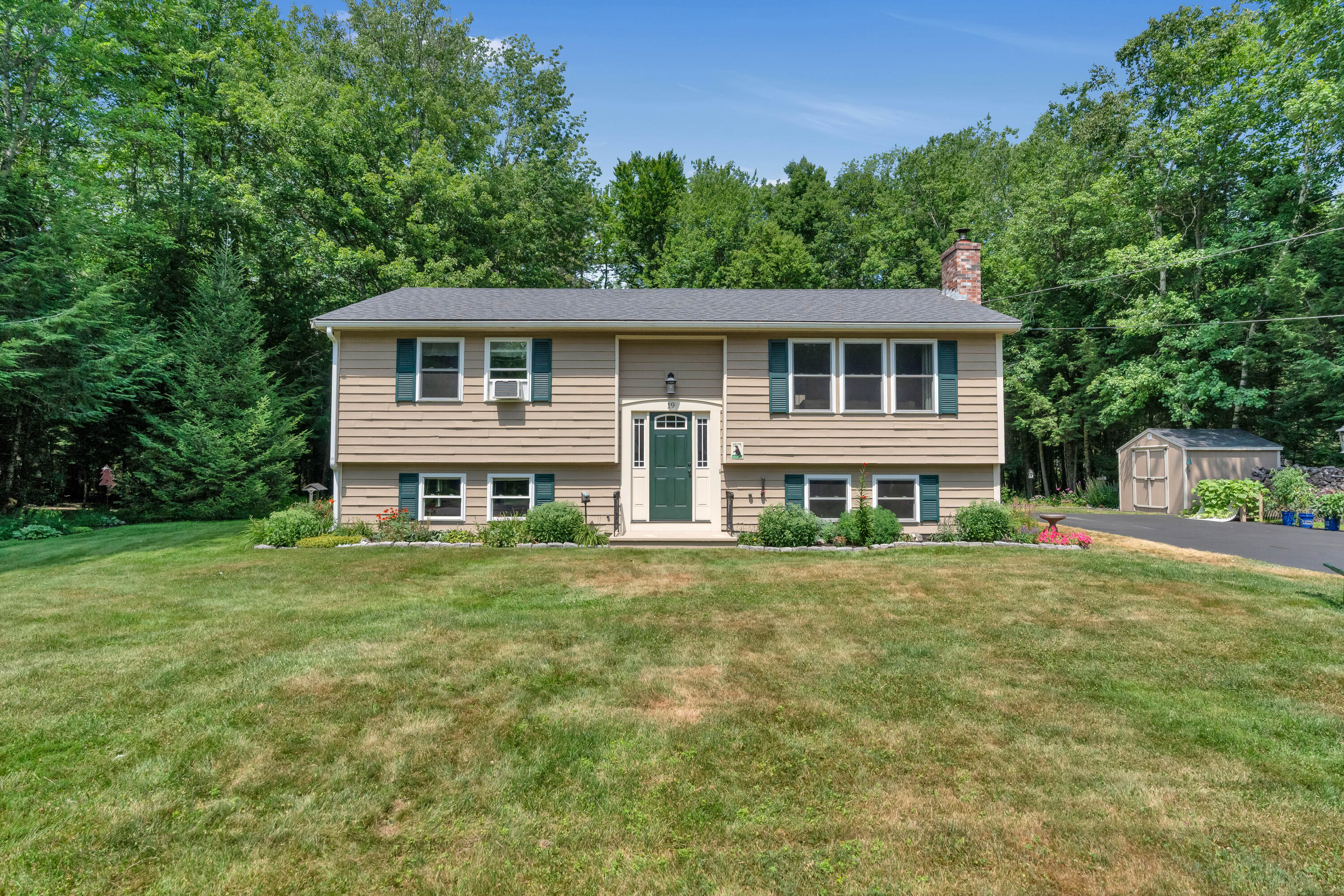 19 Crystal Lane