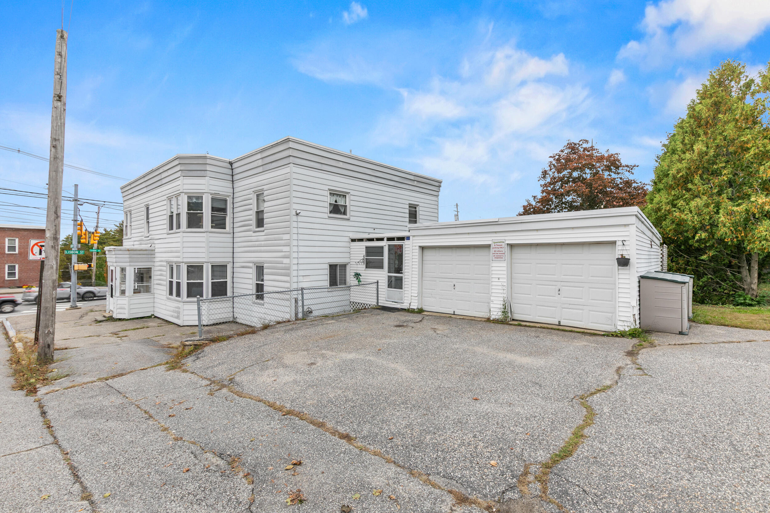 1114 Lisbon Street