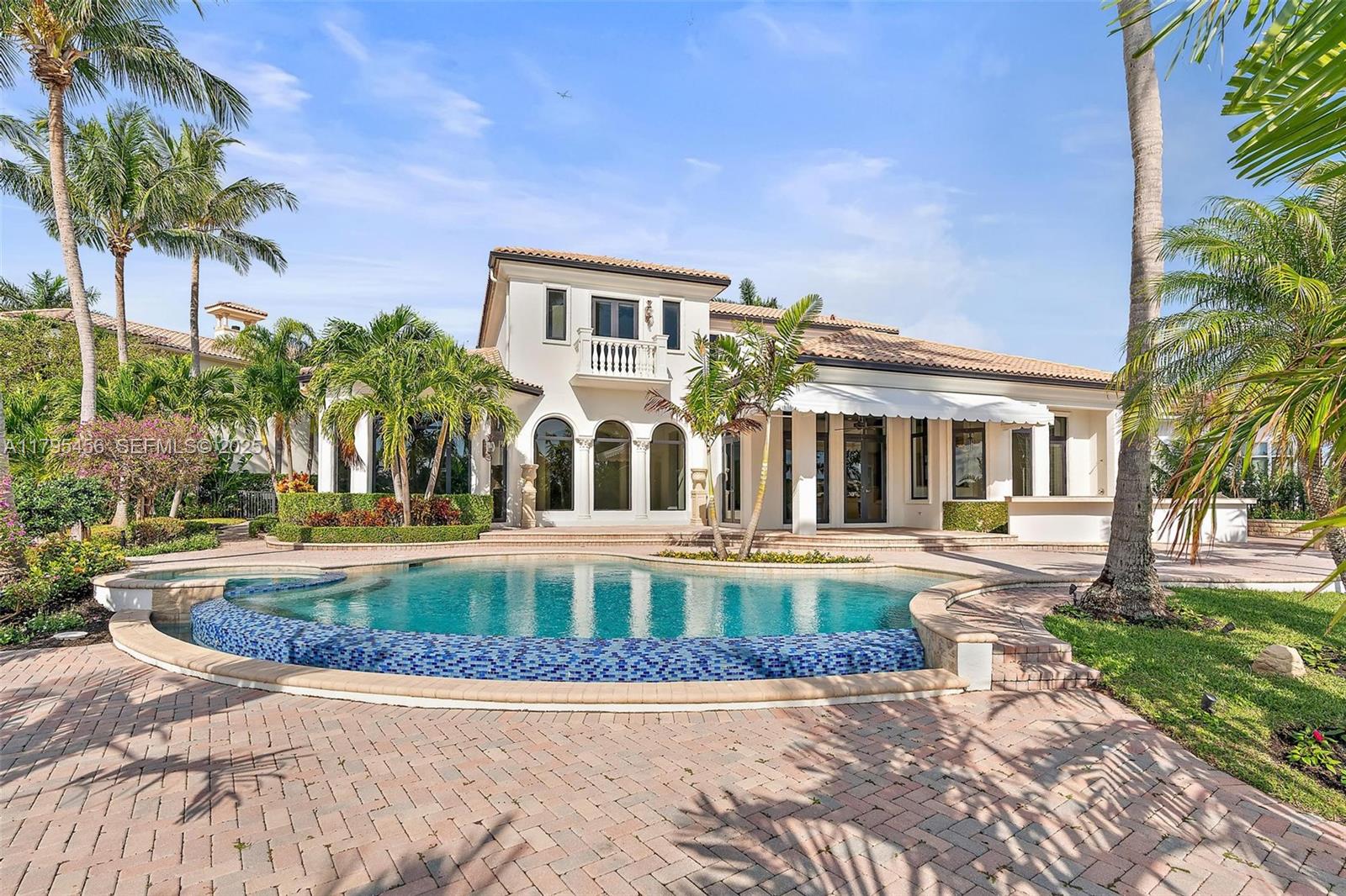 848 Harbour Isle Place