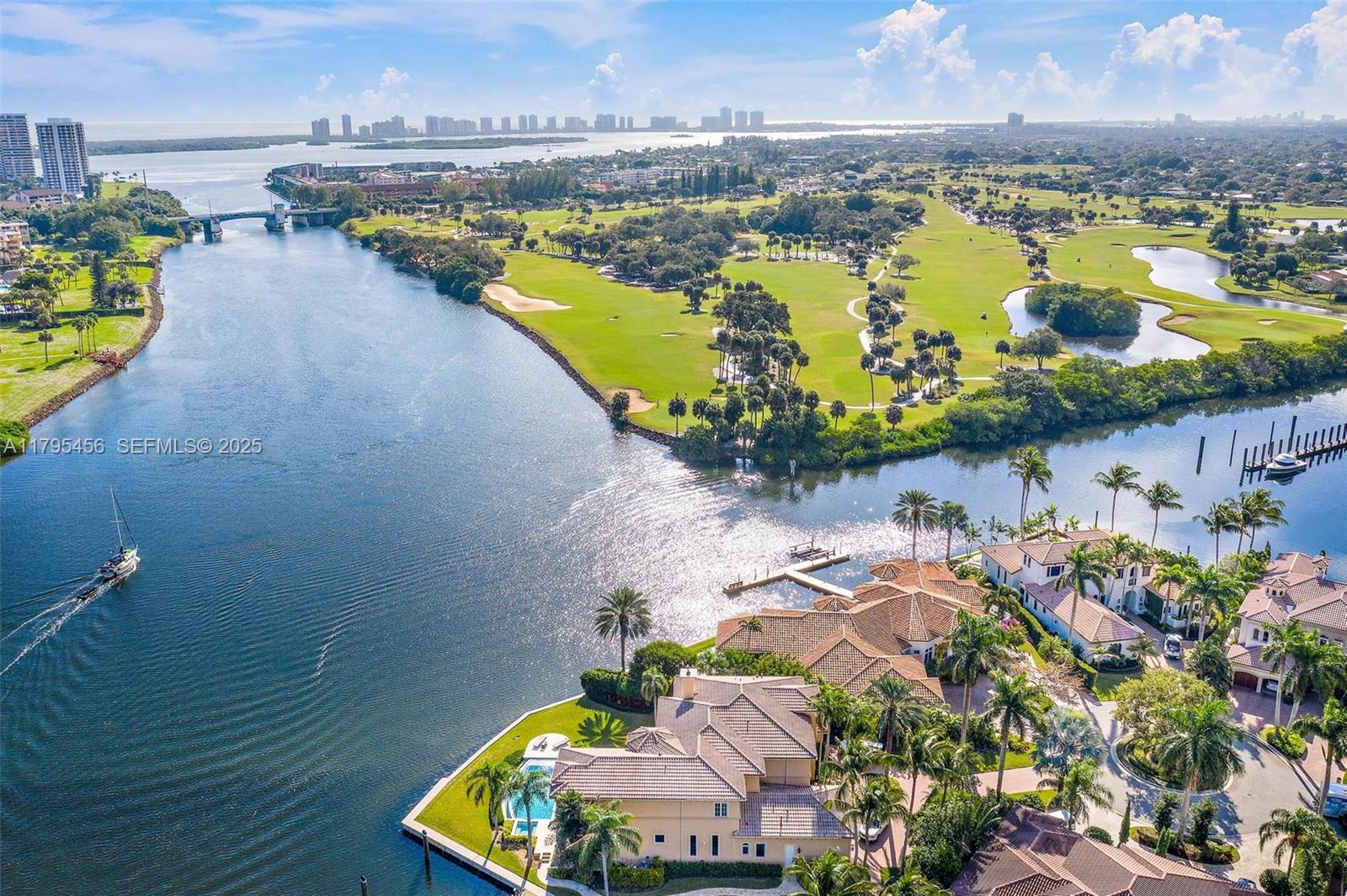 848 Harbour Isle Place