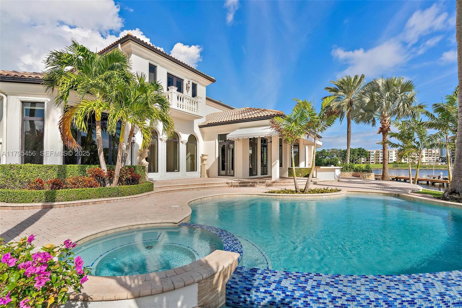 848 Harbour Isle Place