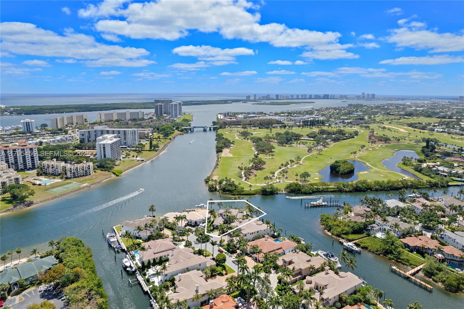 848 Harbour Isle Place