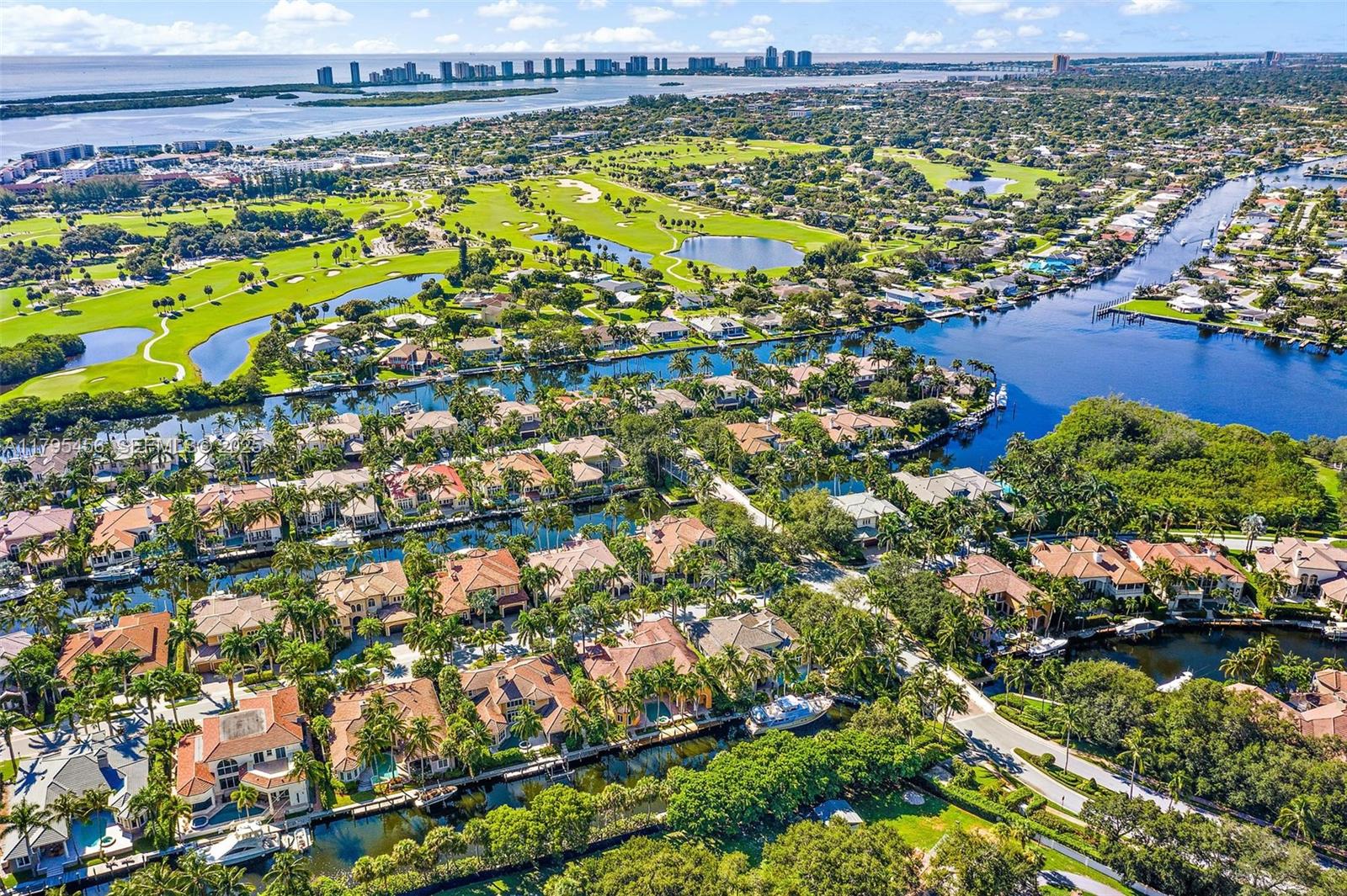 848 Harbour Isle Place