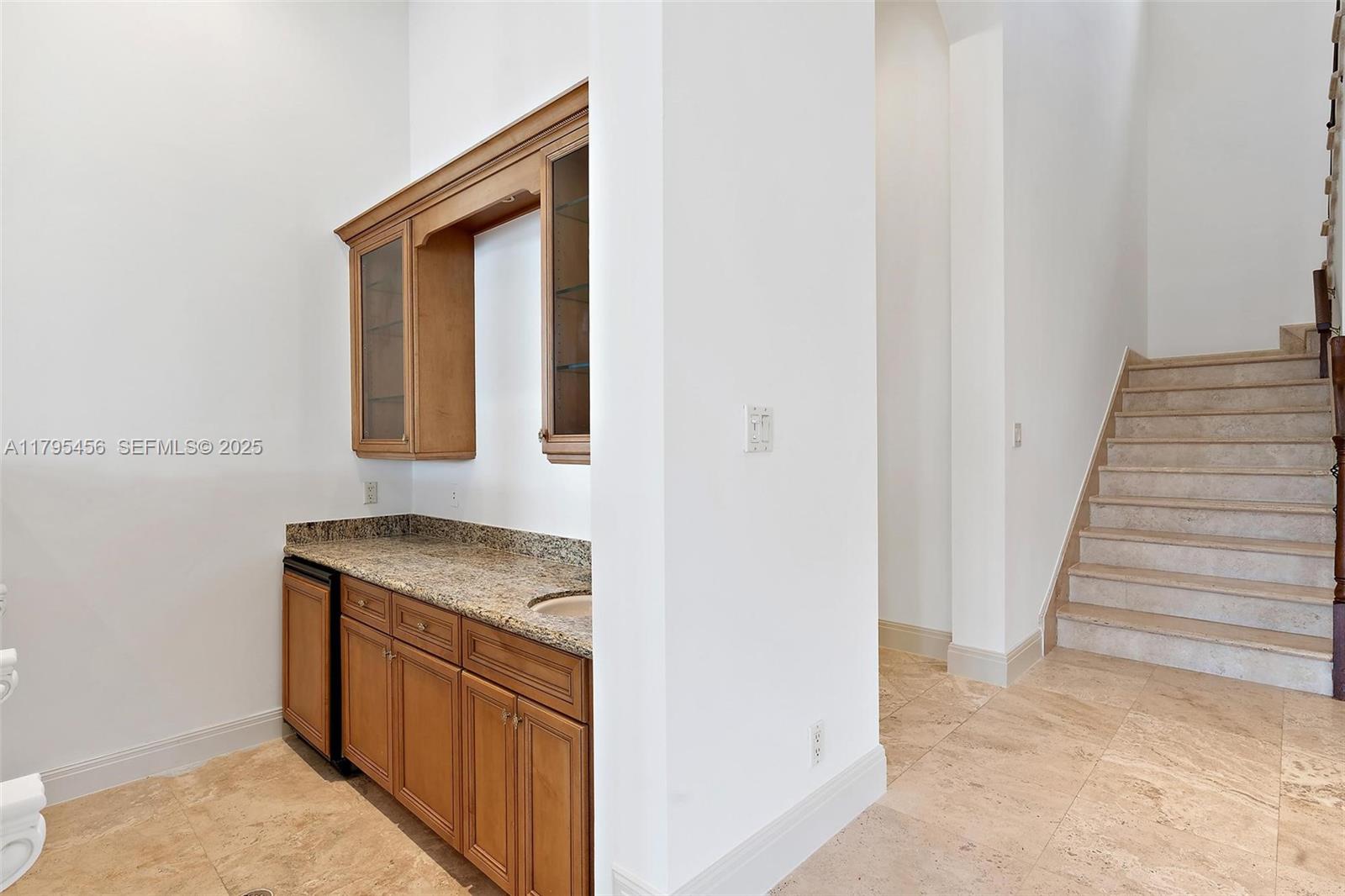 848 Harbour Isle Place