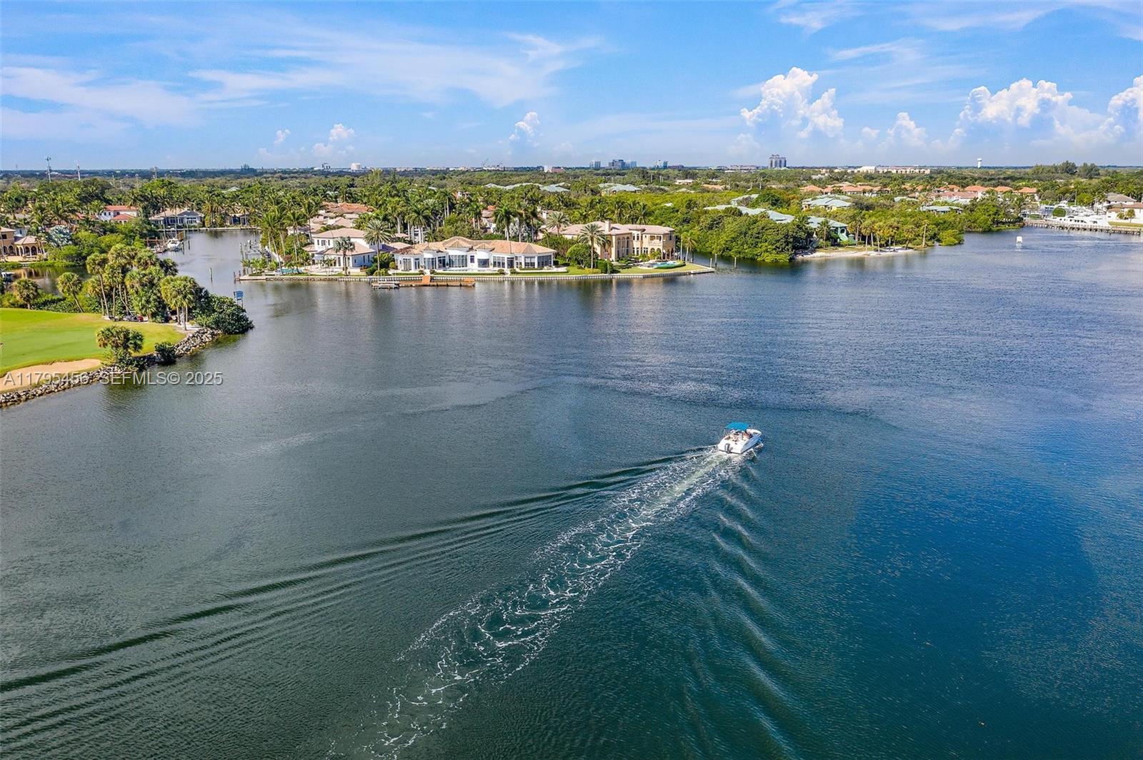 848 Harbour Isle Place