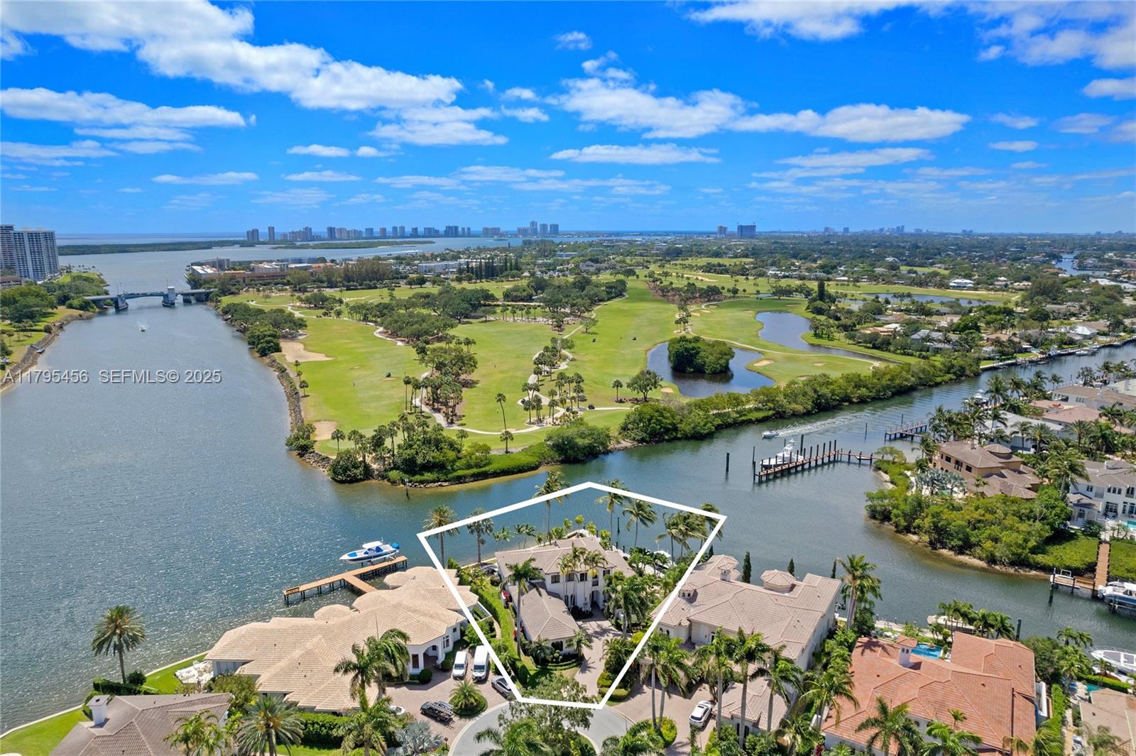 848 Harbour Isle Place