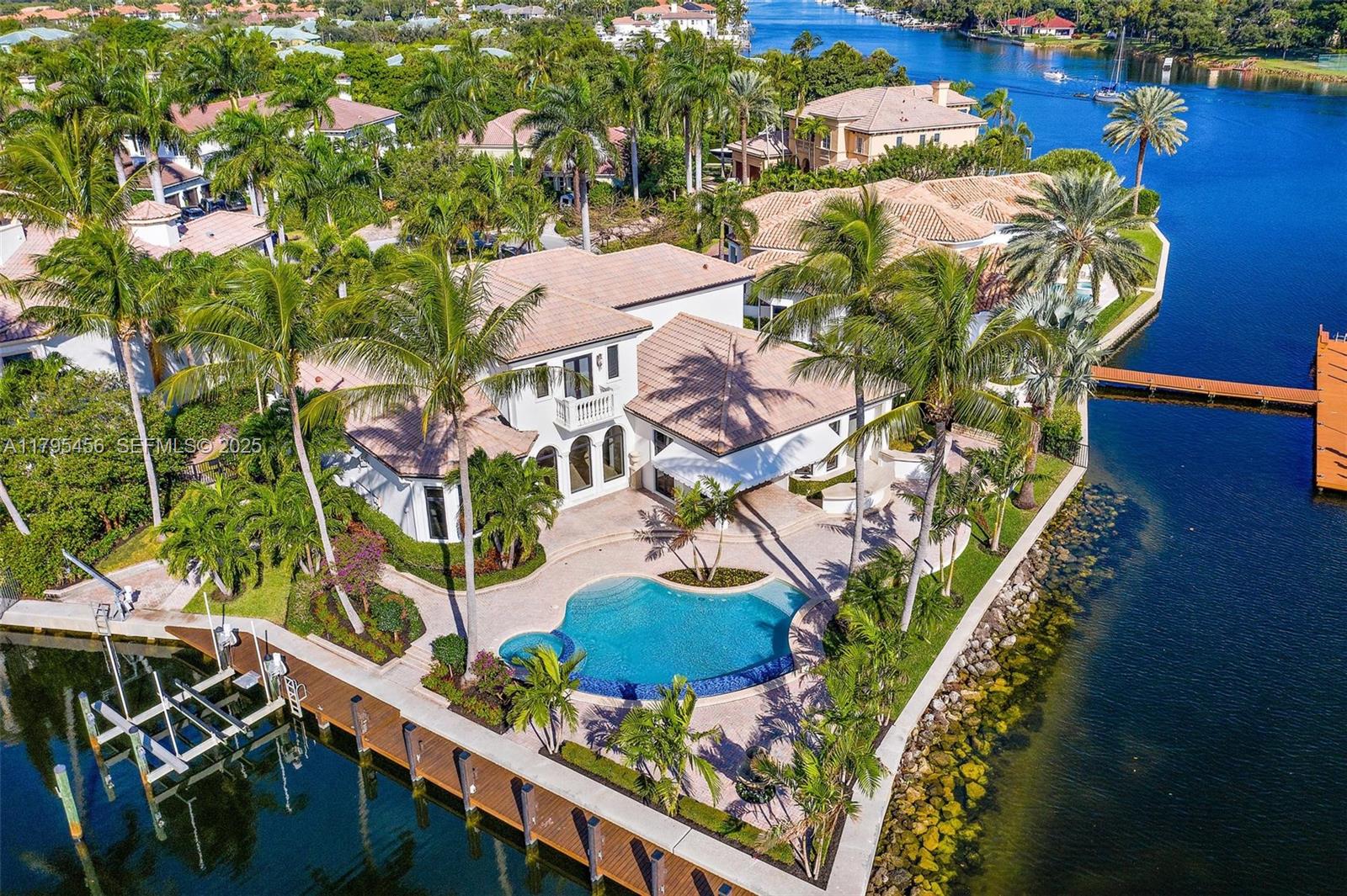 848 Harbour Isle Place