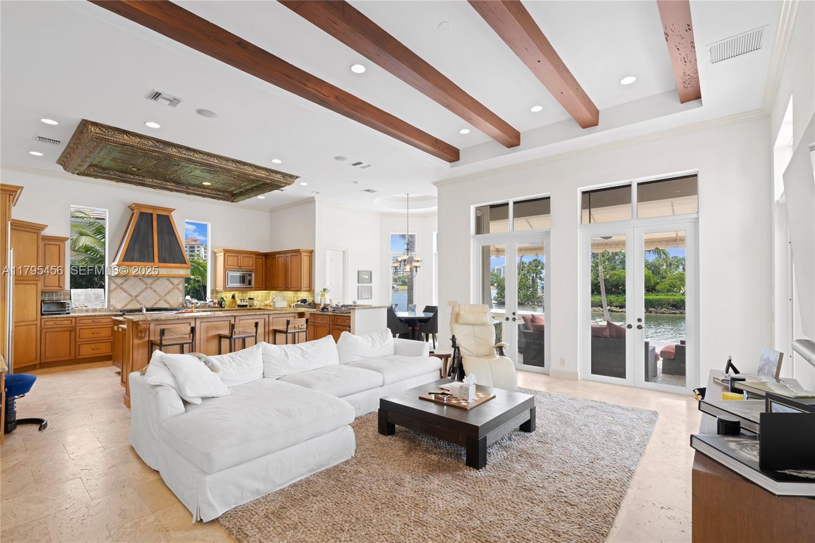 848 Harbour Isle Place