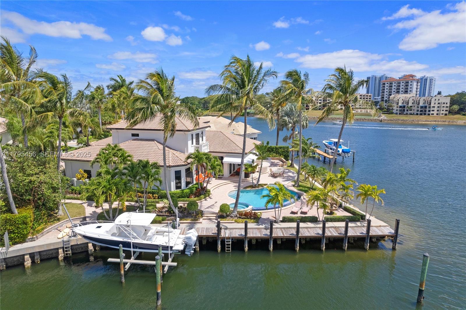 848 Harbour Isle Place