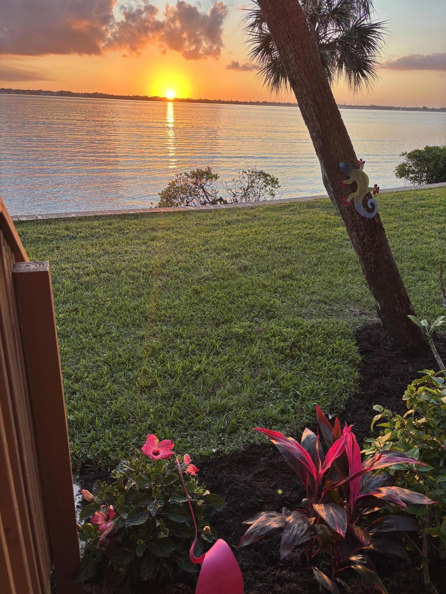 4440 NE Sandpebble Trace 104