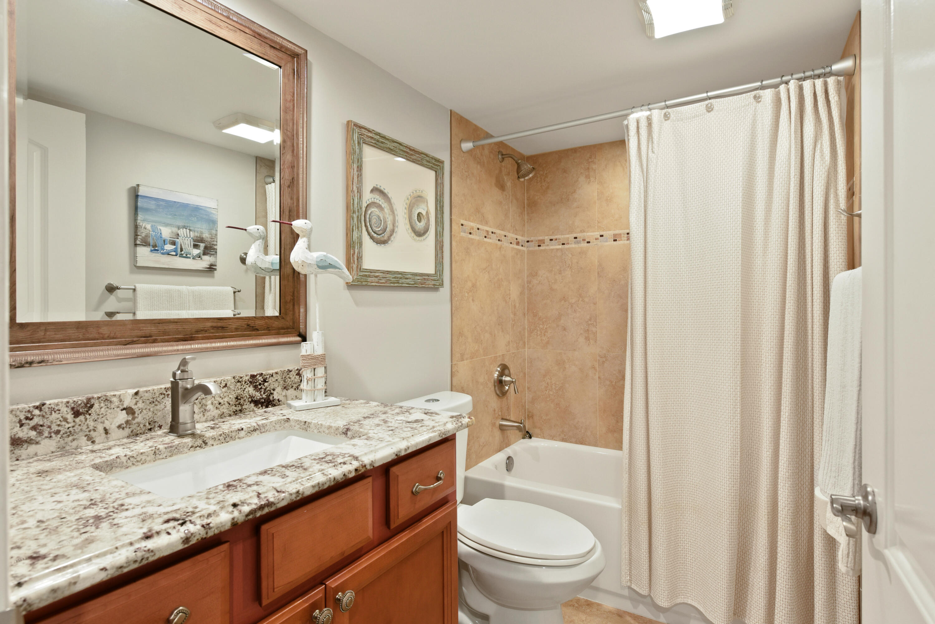 4440 NE Sandpebble Trace 104