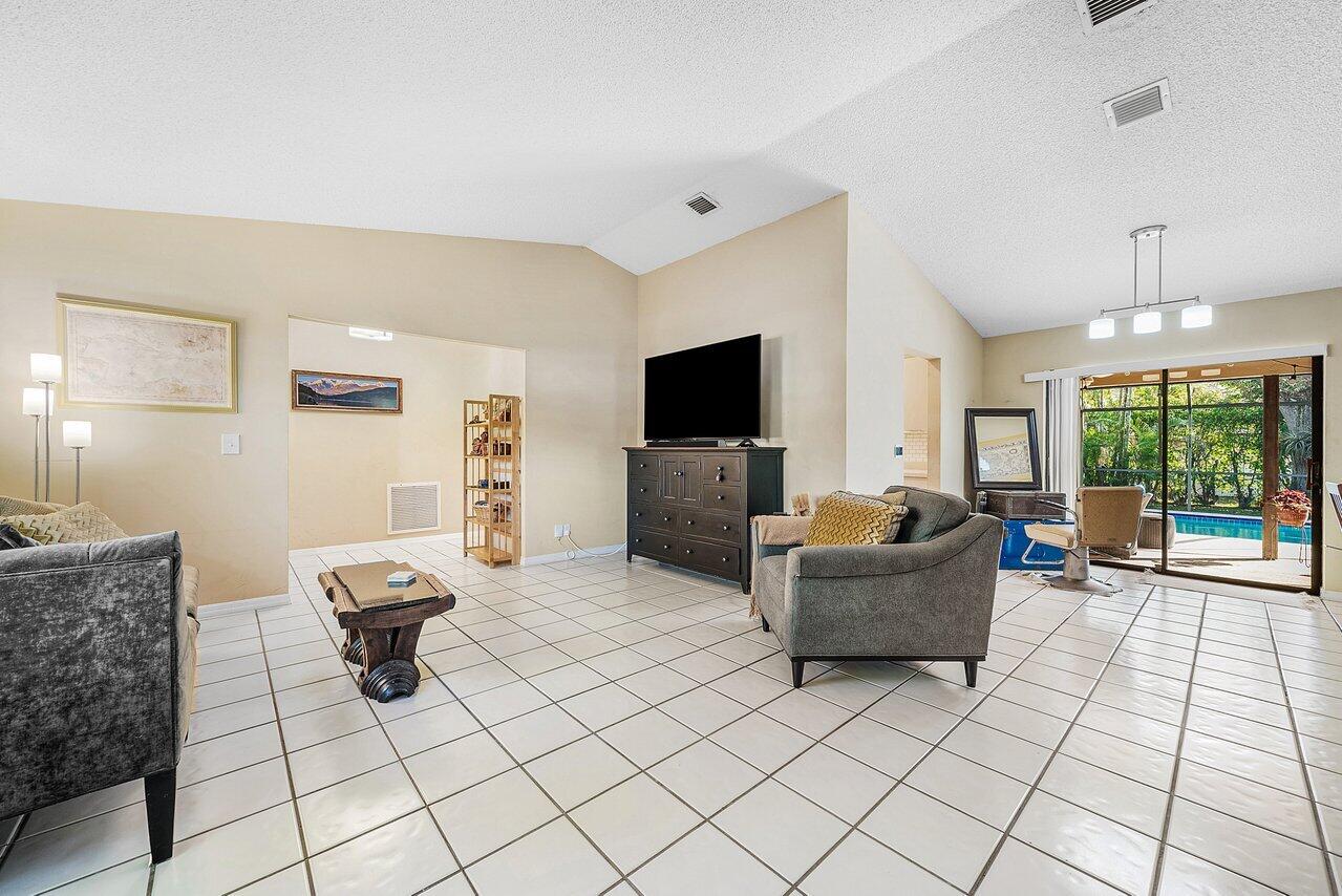 1510 Firethorn Drive