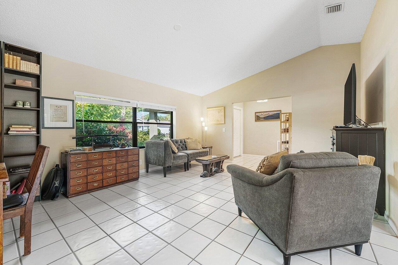 1510 Firethorn Drive