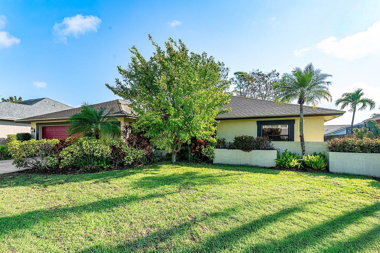 1510 Firethorn Drive