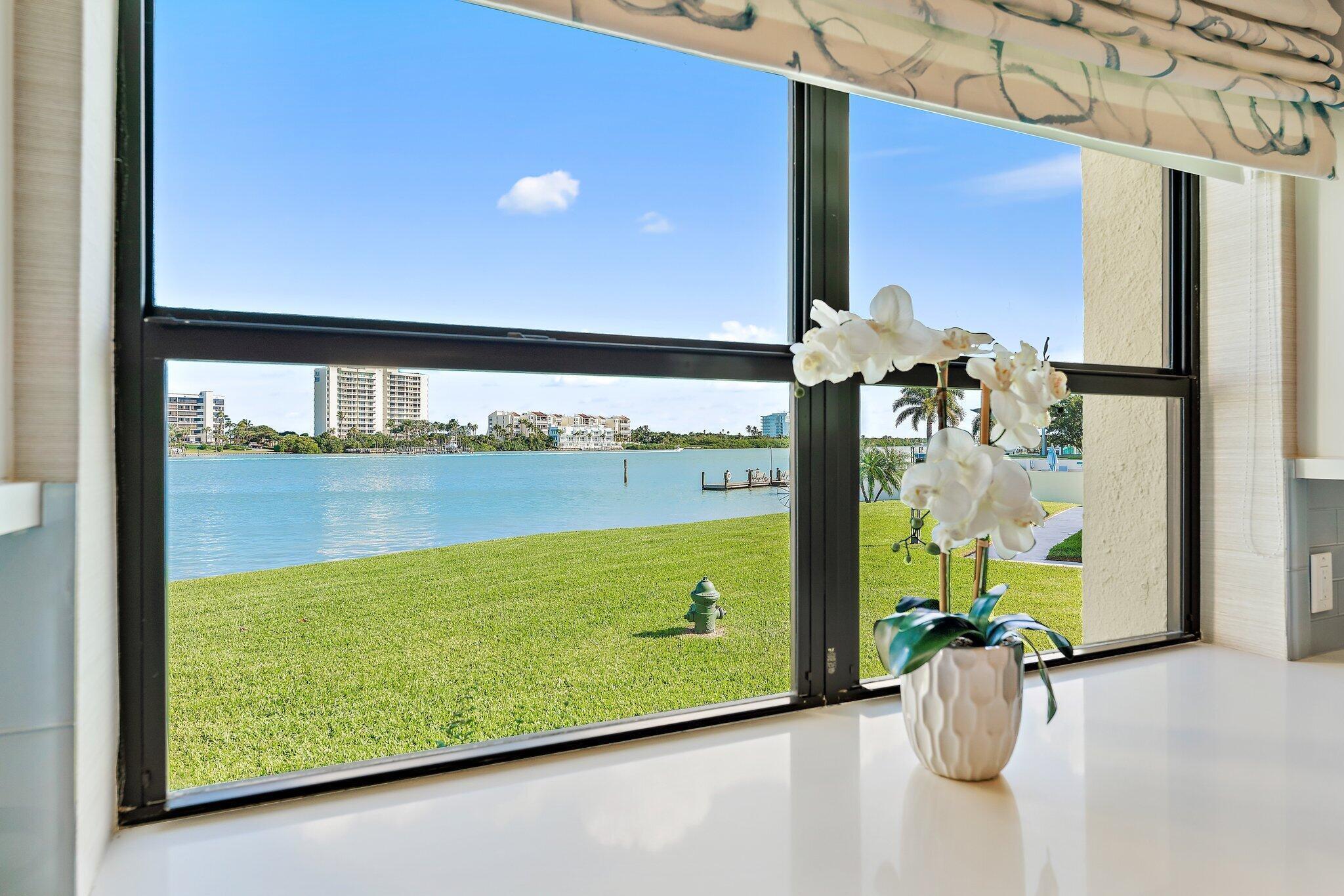 19800 Sandpointe Bay Drive 101