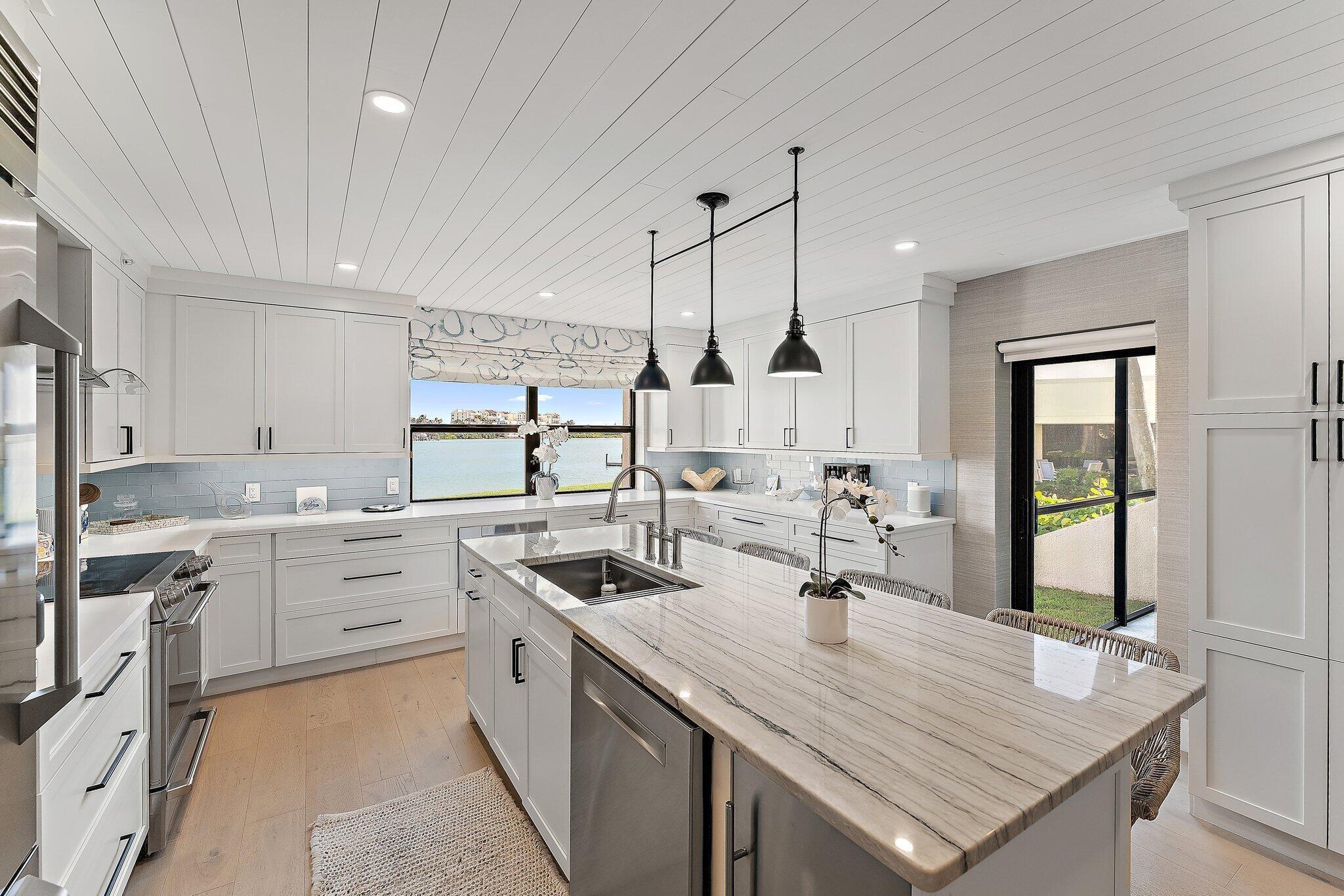 19800 Sandpointe Bay Drive 101