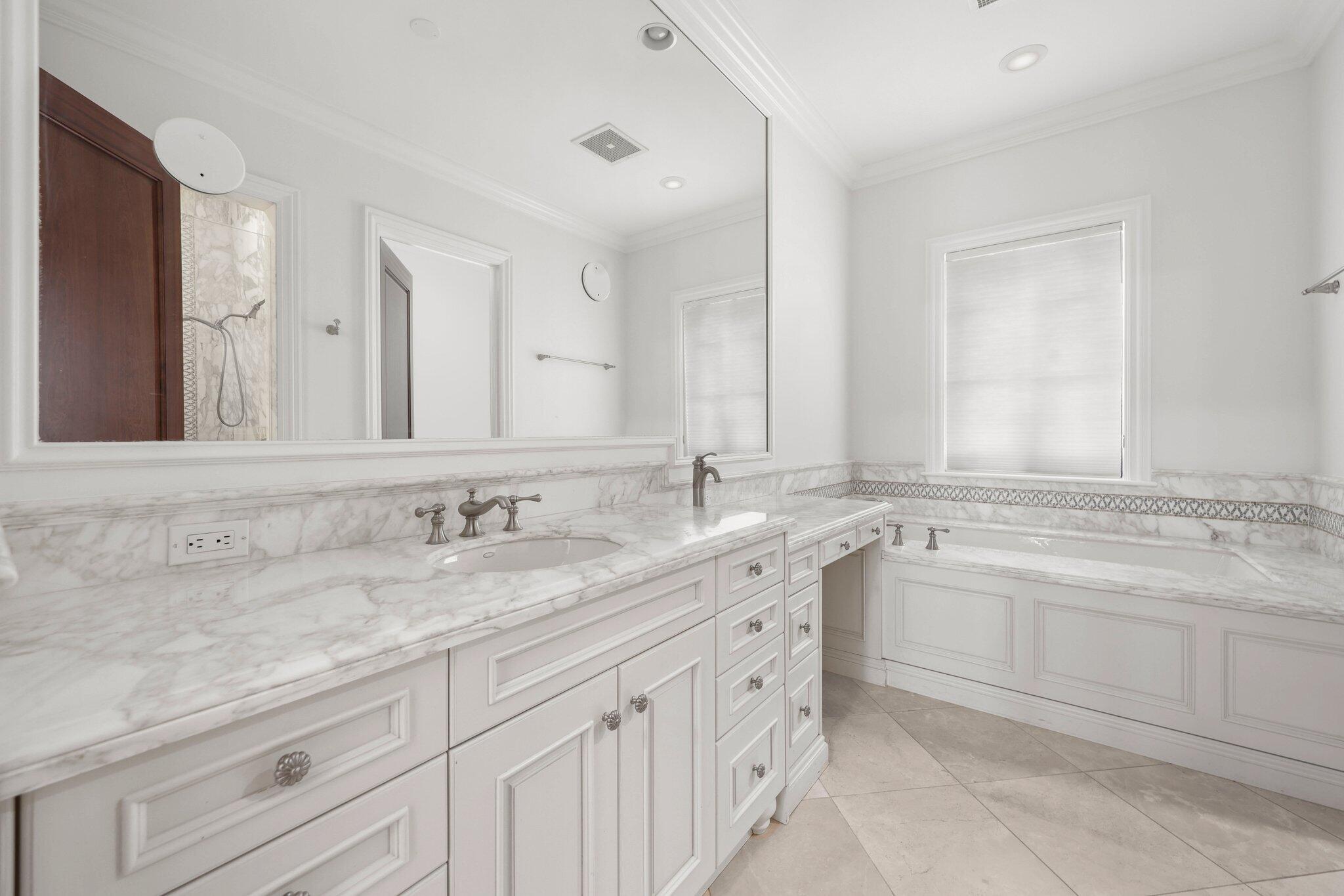 441 Via Del Orso Drive