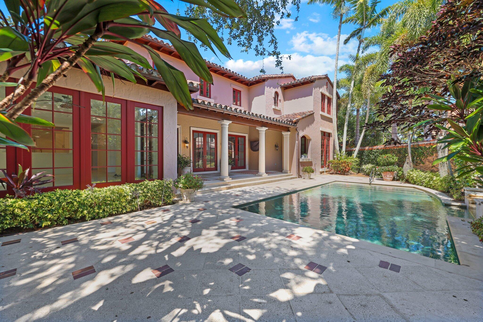 441 Via Del Orso Drive